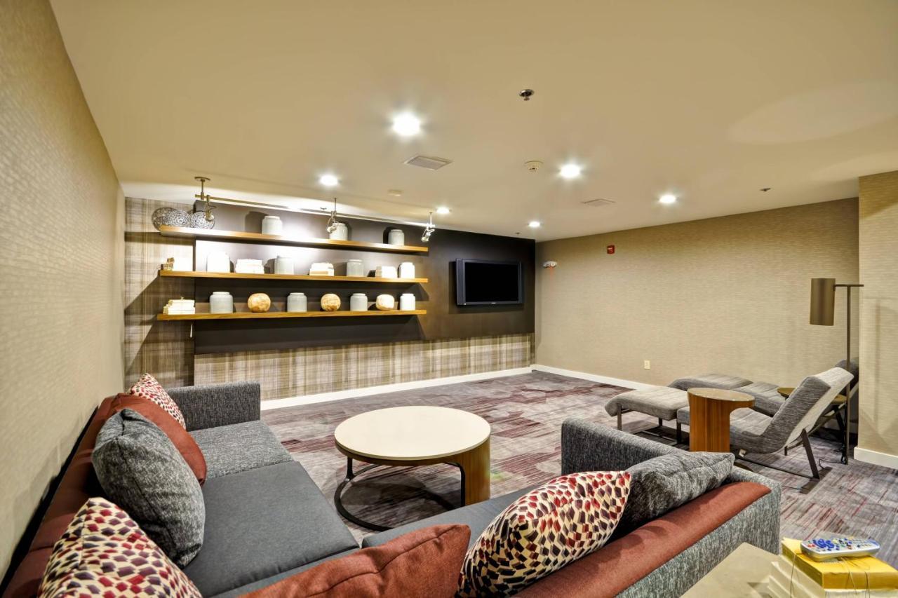 Hotel Courtyard By Marriott Airport/ Northeast 3*