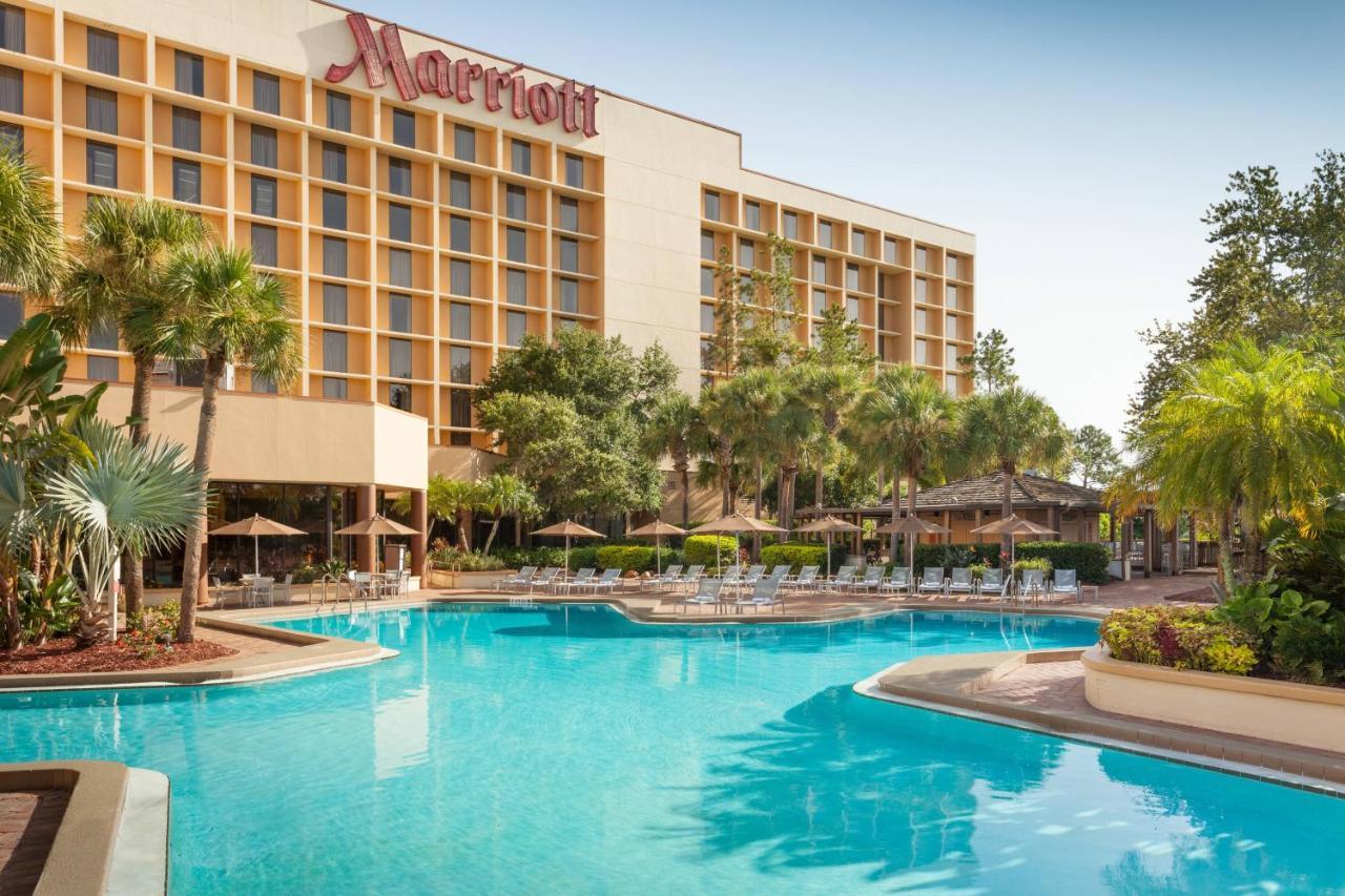 Marriott Airport Lakeside 4*