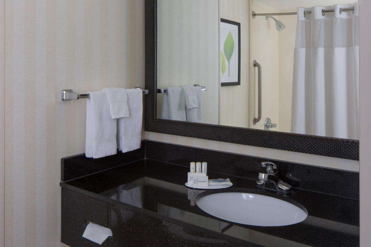 Fairfield & By Marriott Orlando Buena Vista Hotel