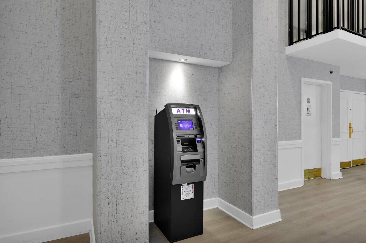 Ramada By Wyndham I-95 By Butler Blvd Hotel 3*
