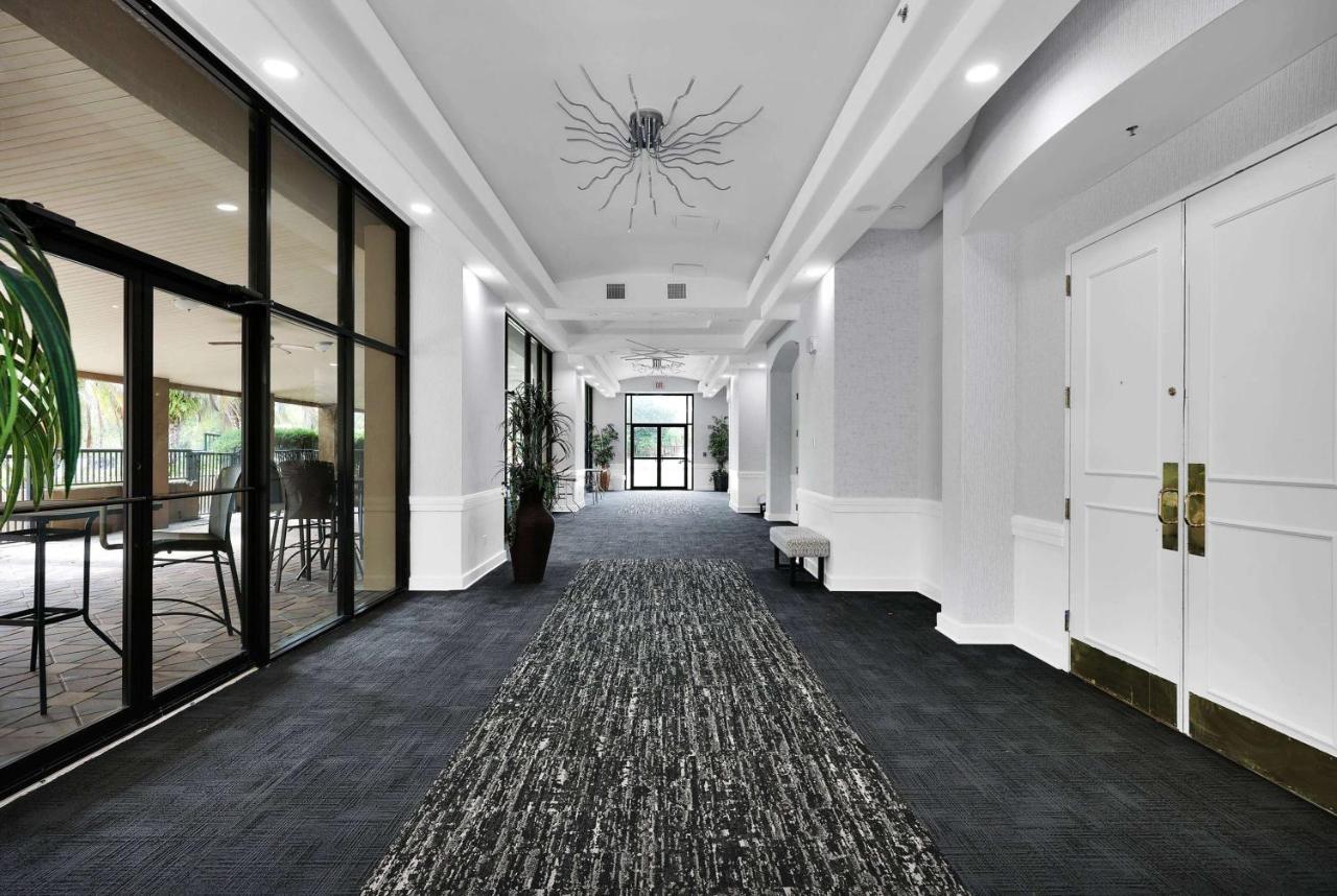 Hotel Ramada By Wyndham I-95 By Butler Blvd 3*
