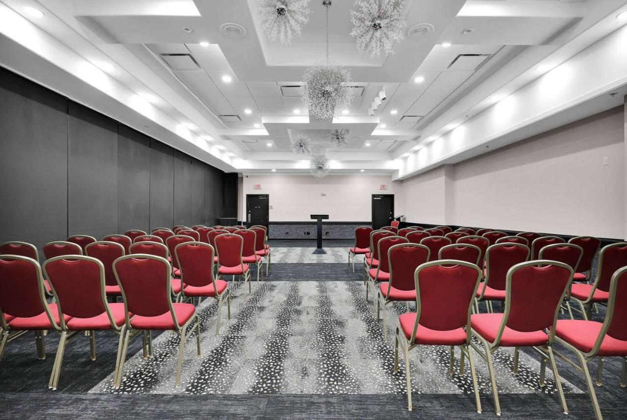 Hotel Ramada By Wyndham I-95 By Butler Blvd Jacksonville