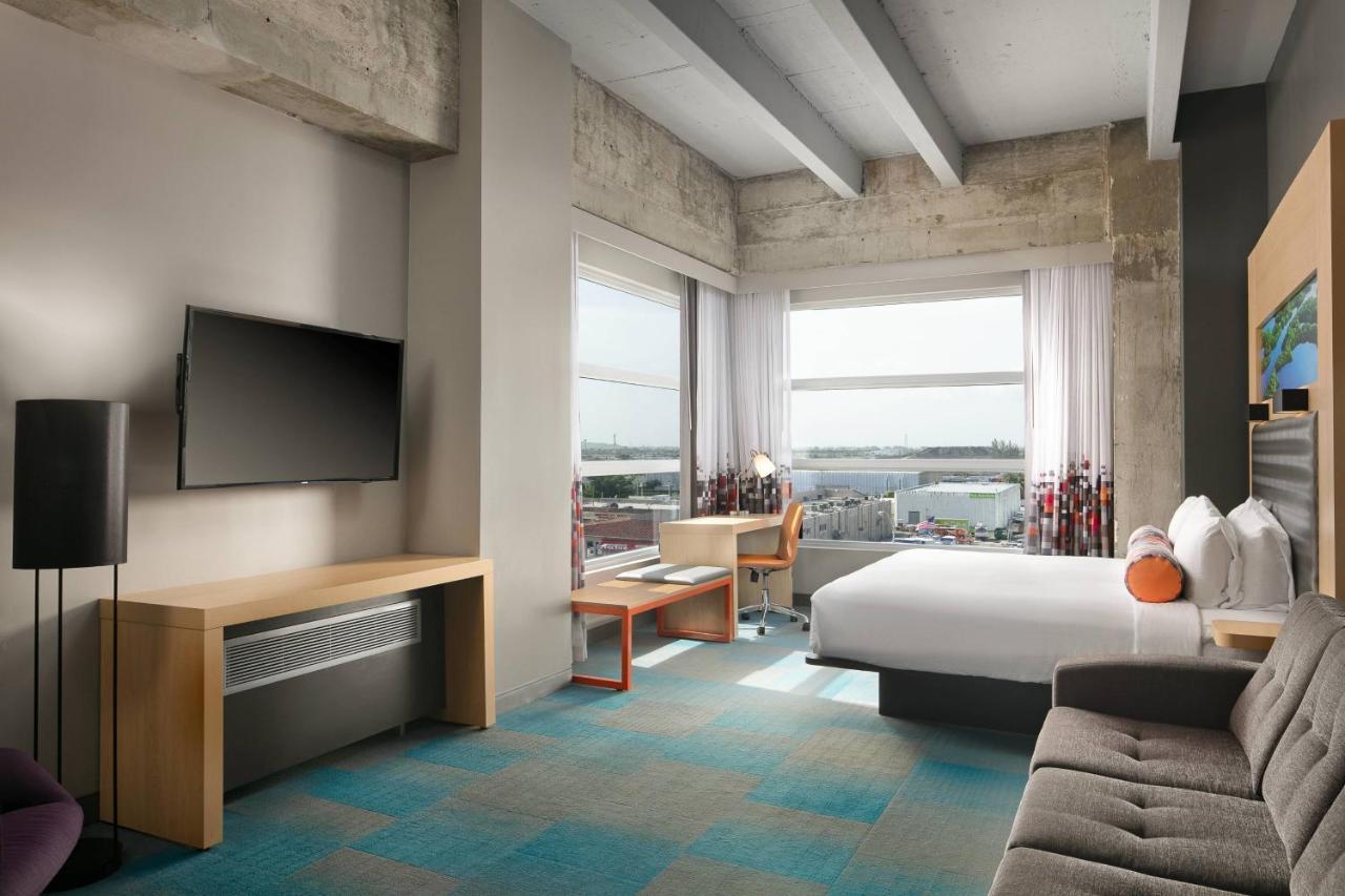 Aloft Airport 3*