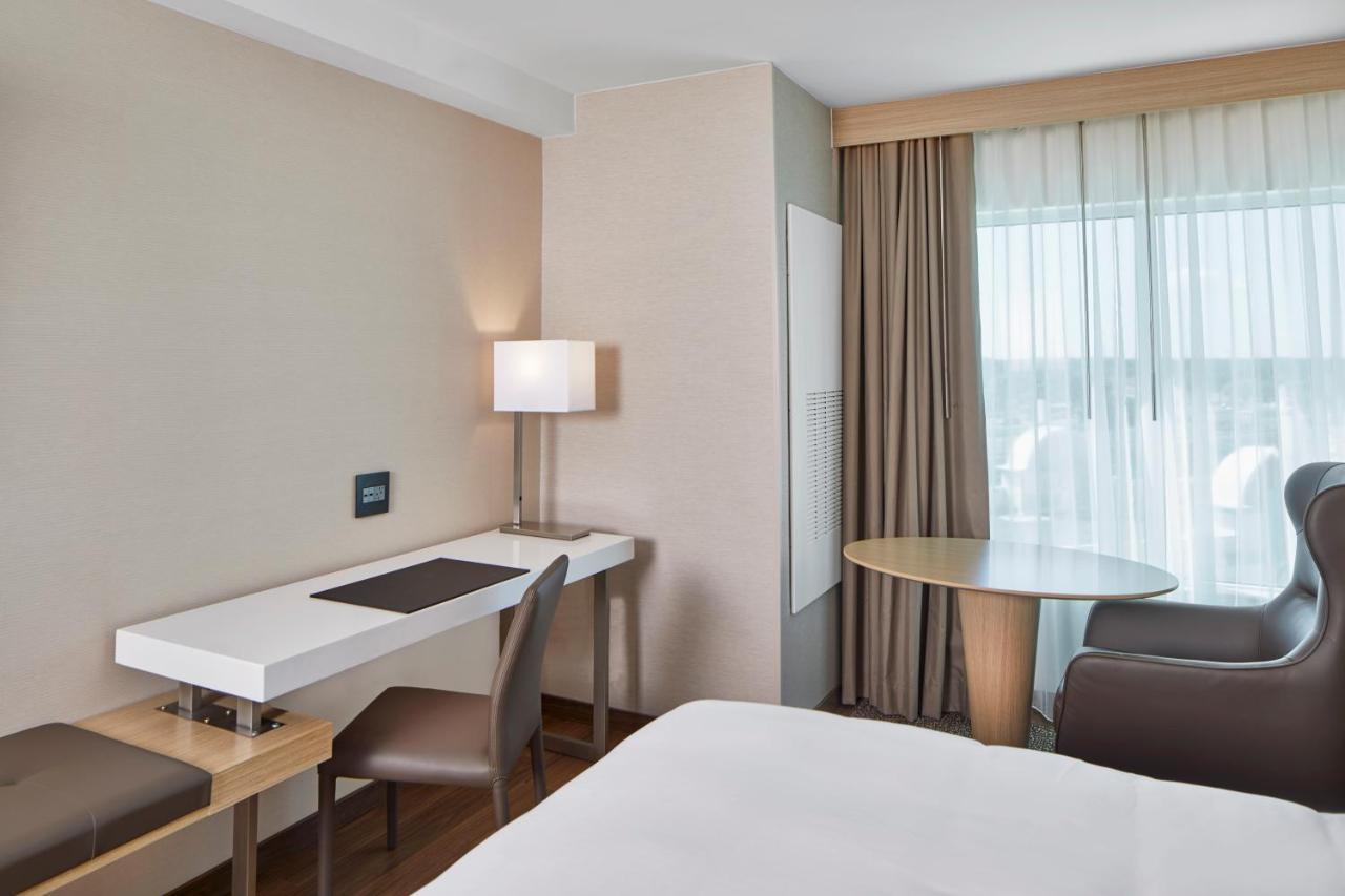 Ac By Marriott Orlando Buena Vista Hotel