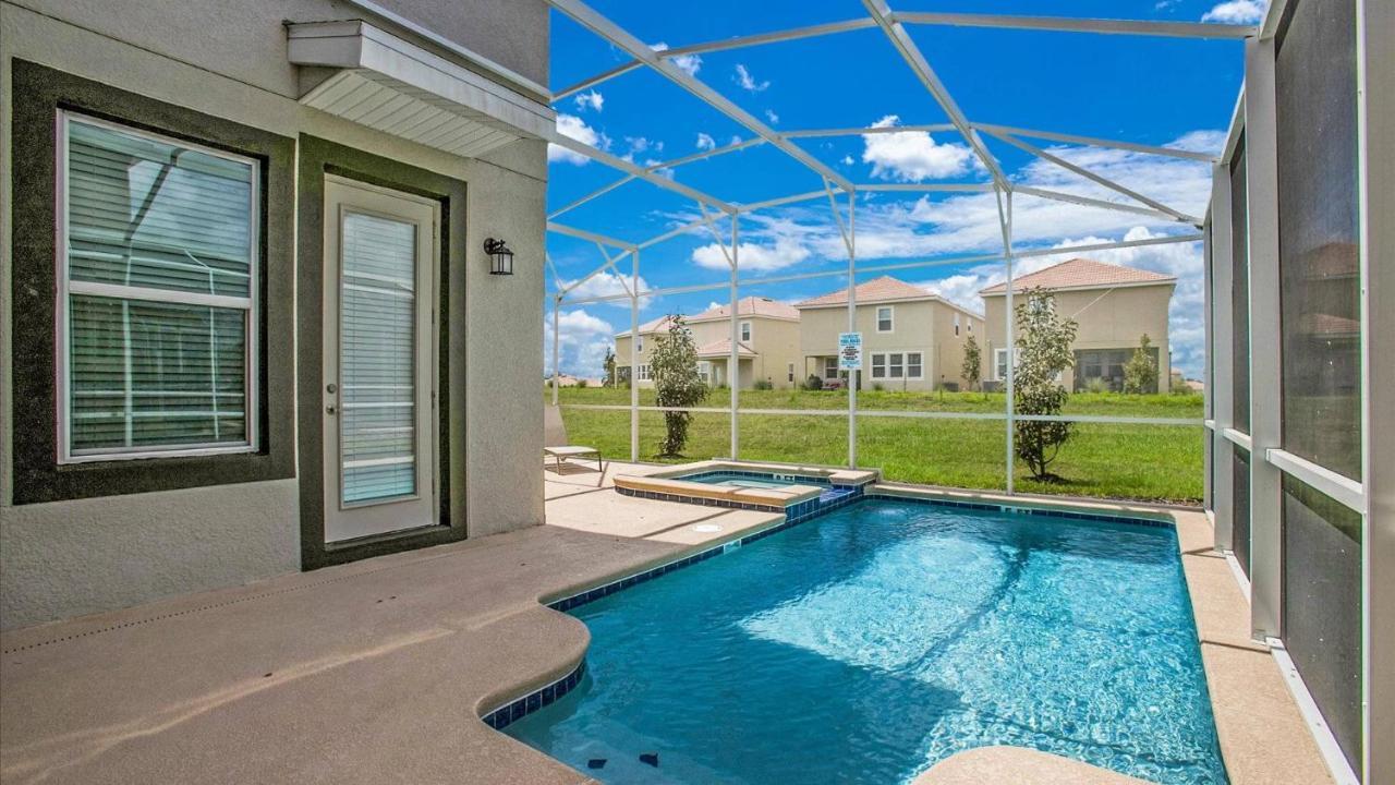 670 Whistling Straits * Kissimmee