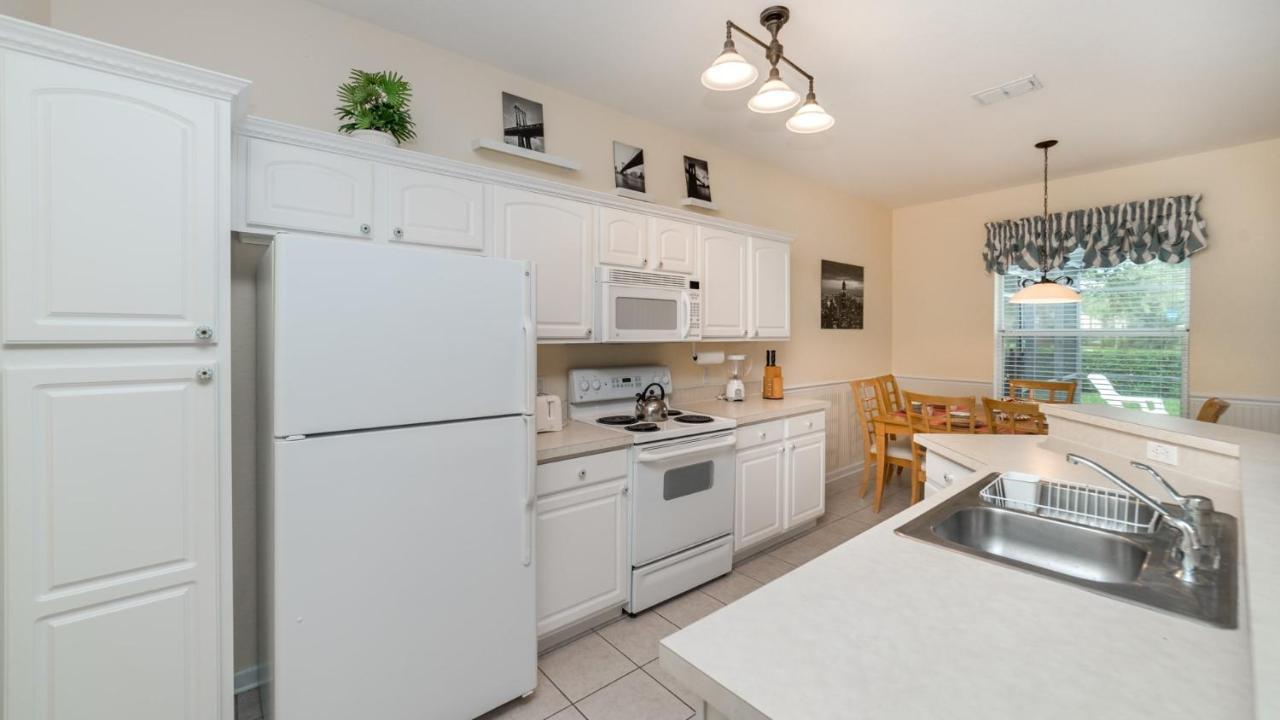 7705 Comrow Holiday home