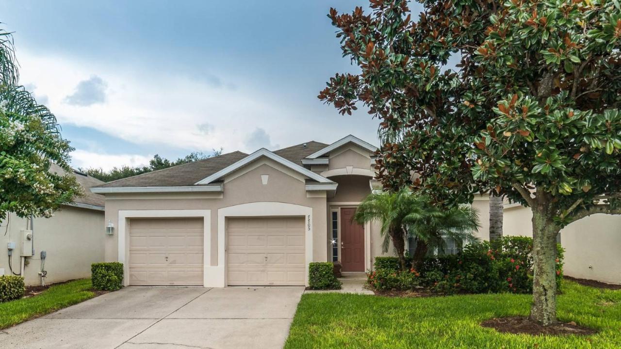 7705 Comrow Holiday home