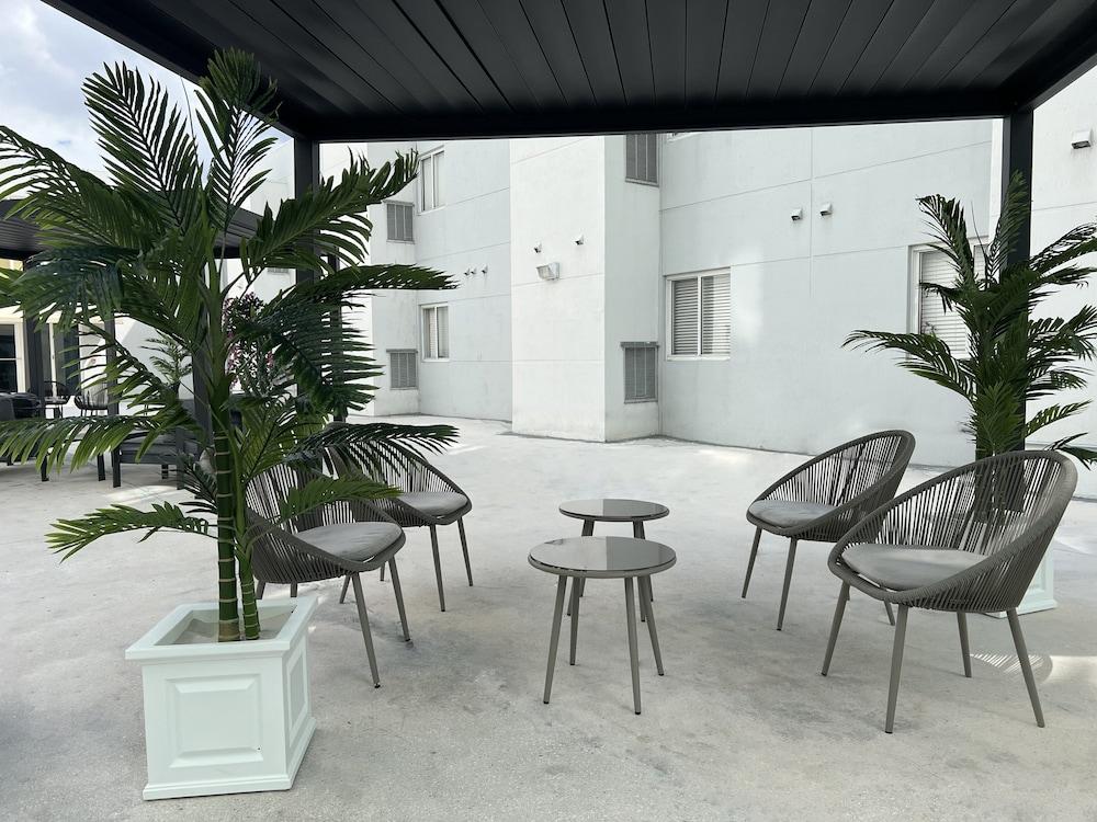 Nuvo - Miami Doral 4*