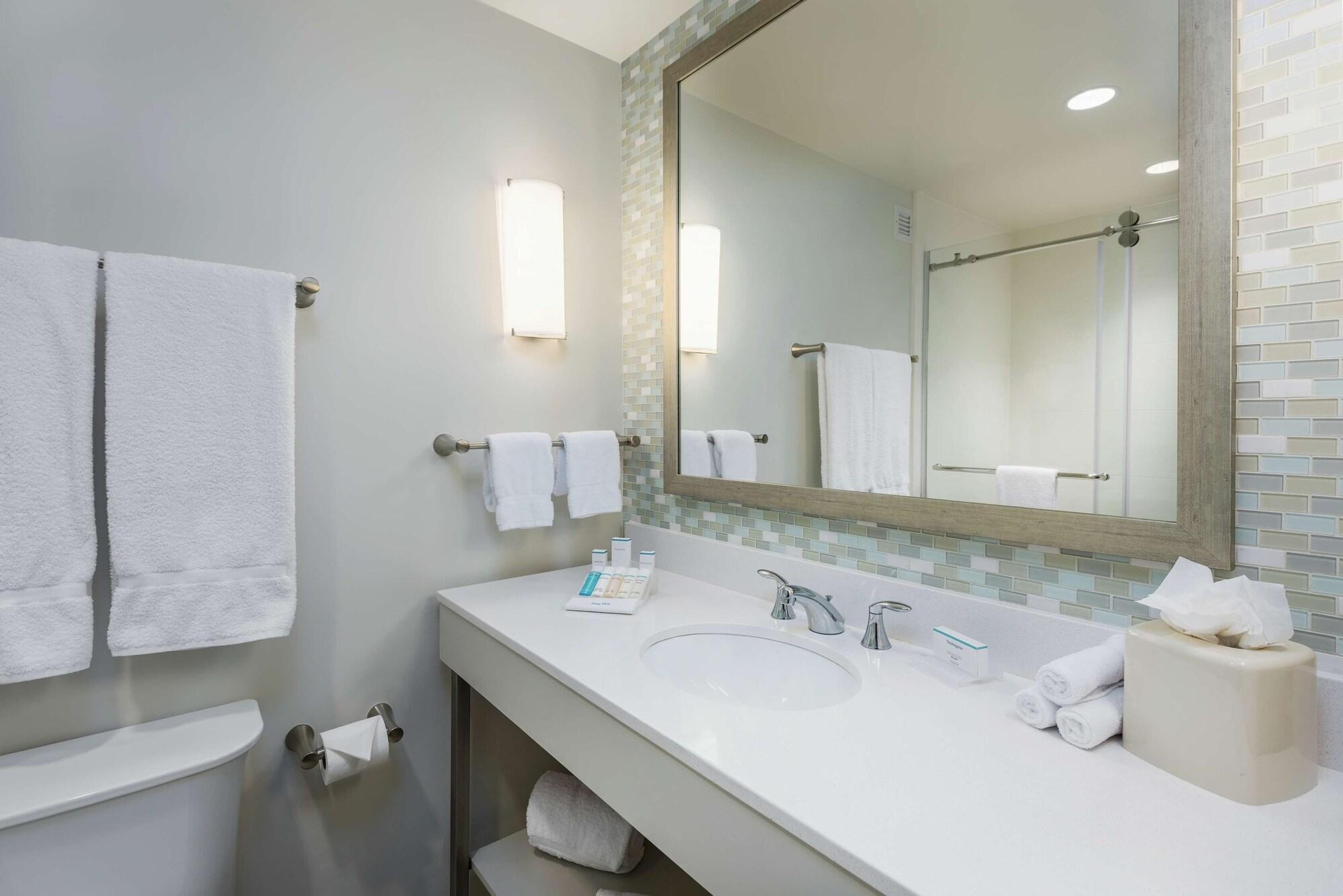 Hilton Garden Miami Dolphin Mall Hotel 3*