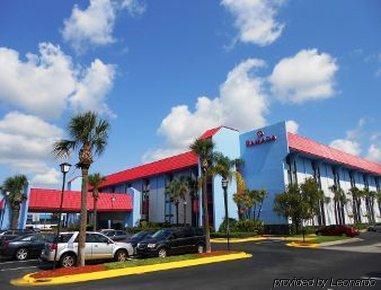 Hotel Ramada Maingate West Lake Buena Vista