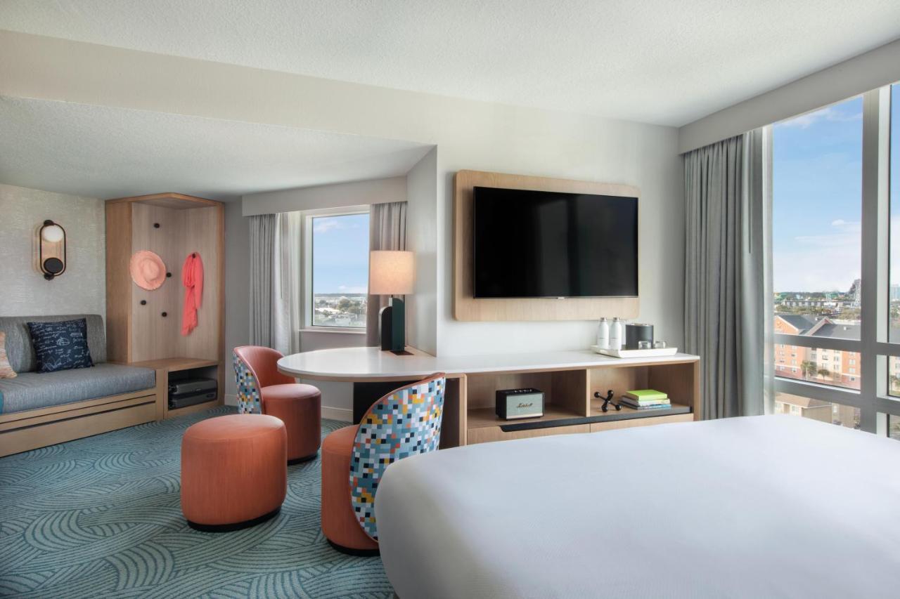 Landy Universal Blvd, A Tribute Portfolio 4* Orlando
