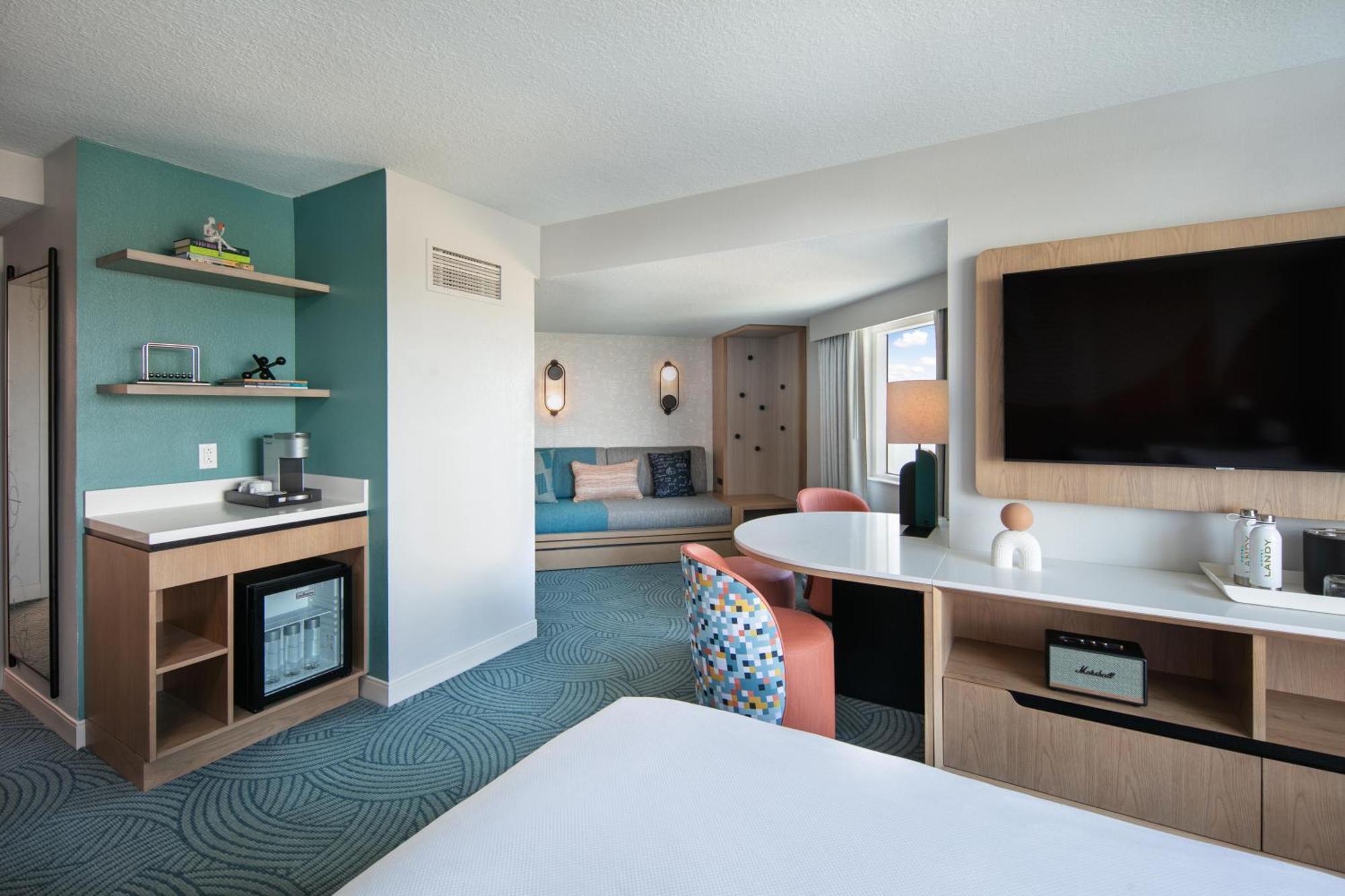Landy Universal Blvd, A Tribute Portfolio Resort