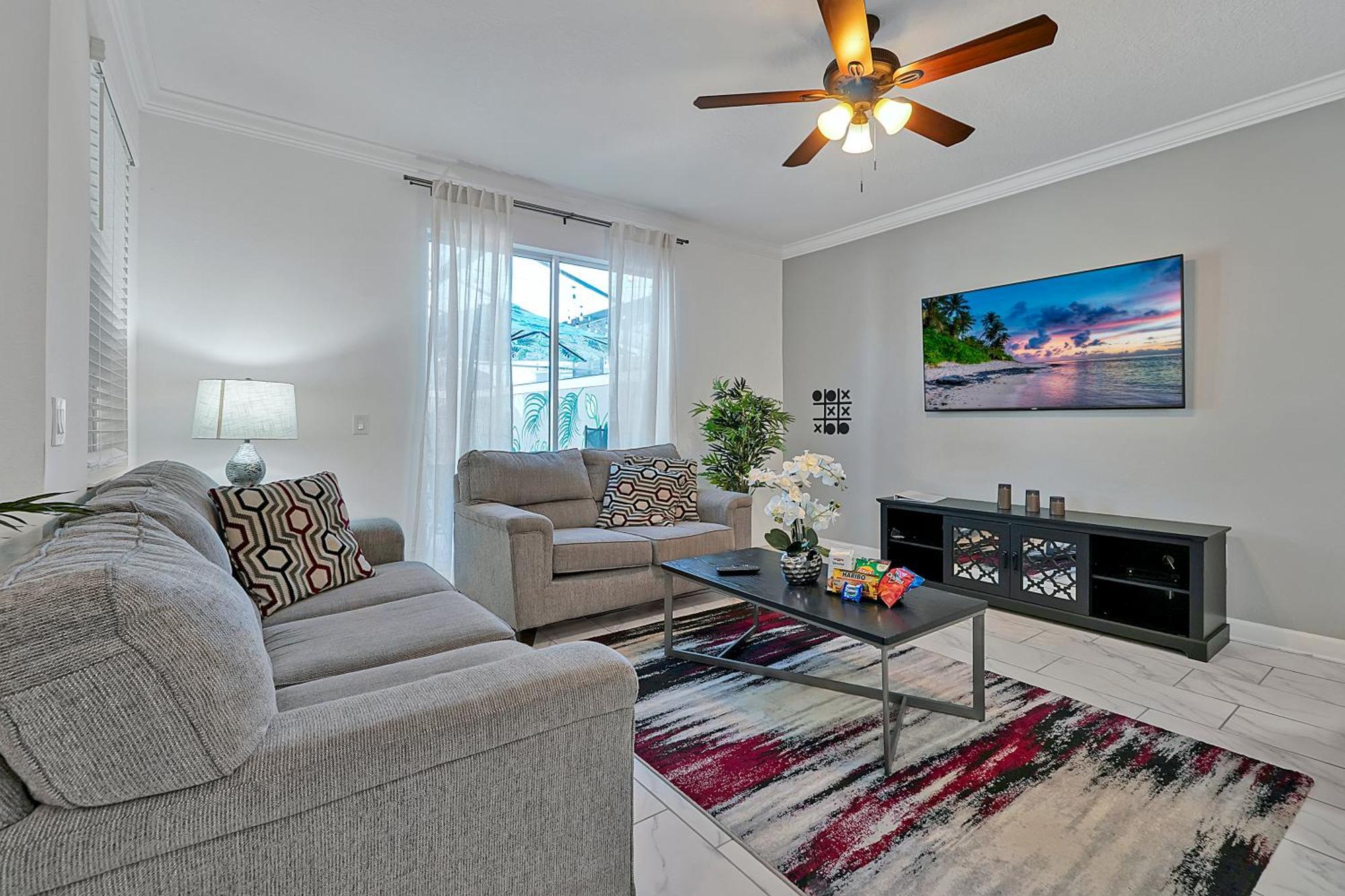 Storey Escape W/ Pool, Games & Water Park