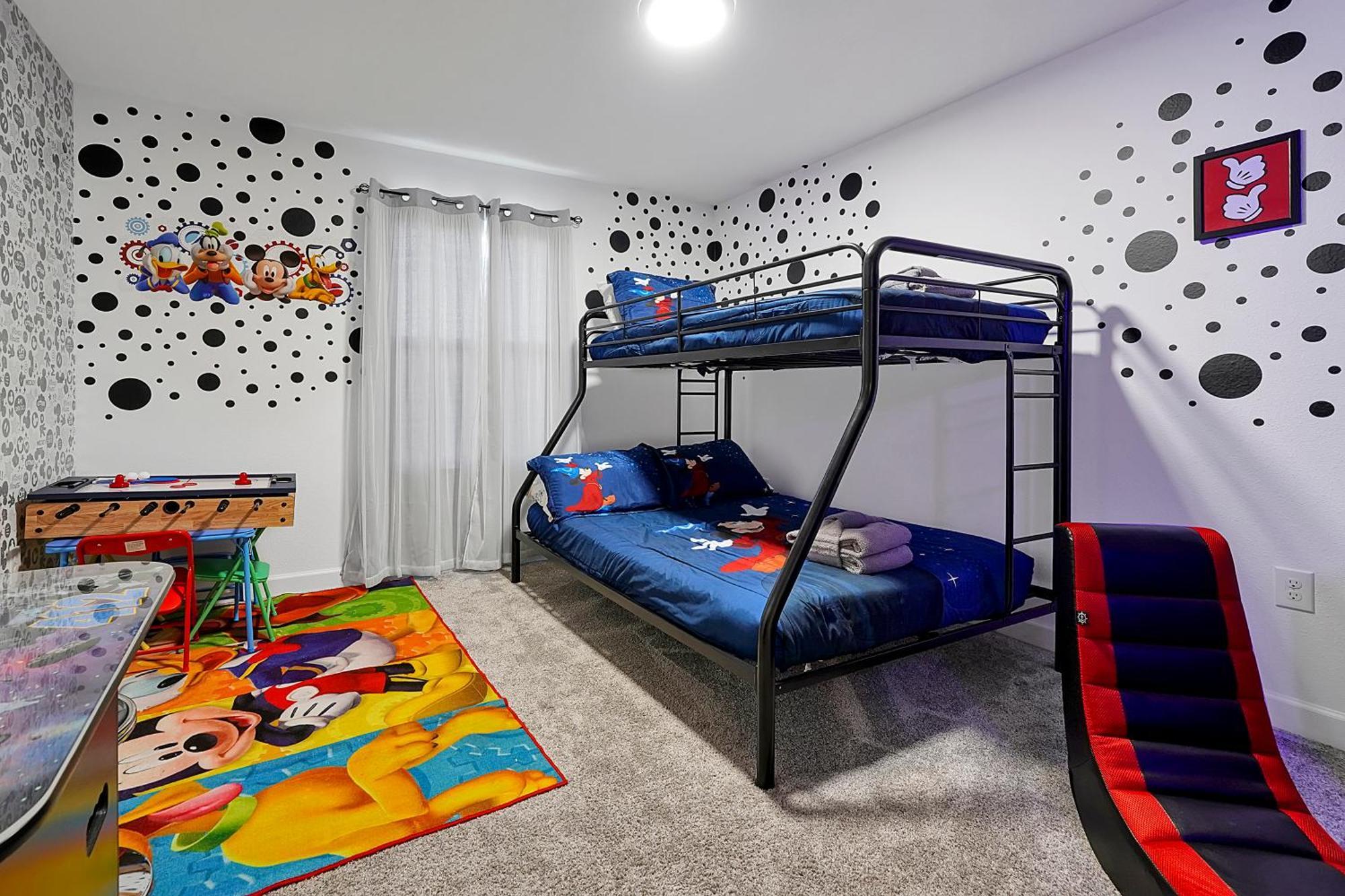 Storey Escape W/ Pool, Games & Water Park