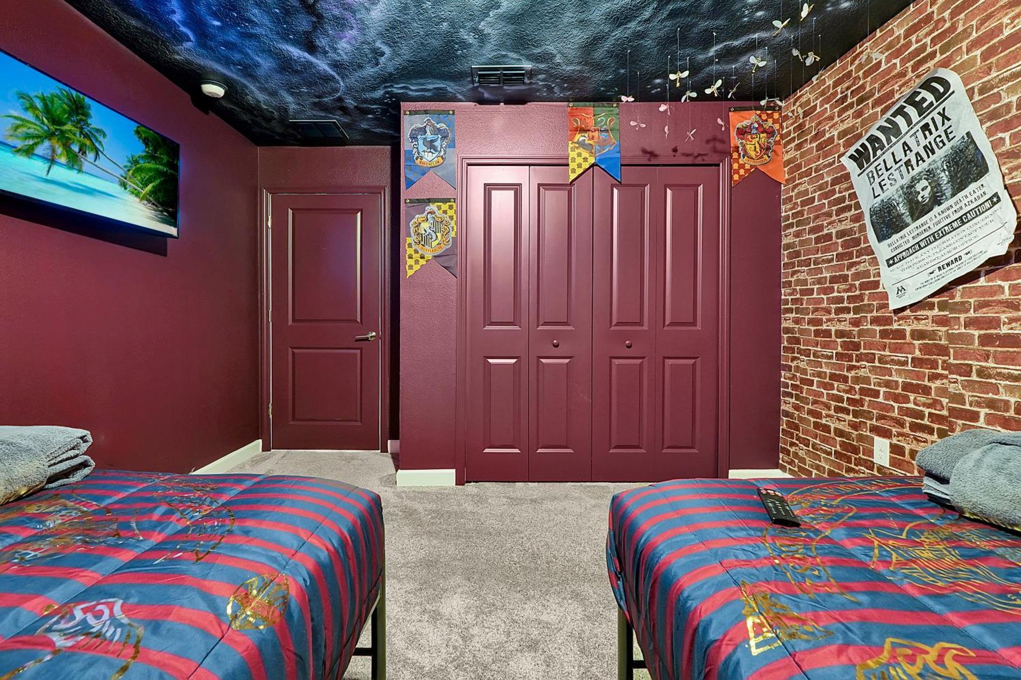 Storey Escape W/ Pool, Games & Water Park *