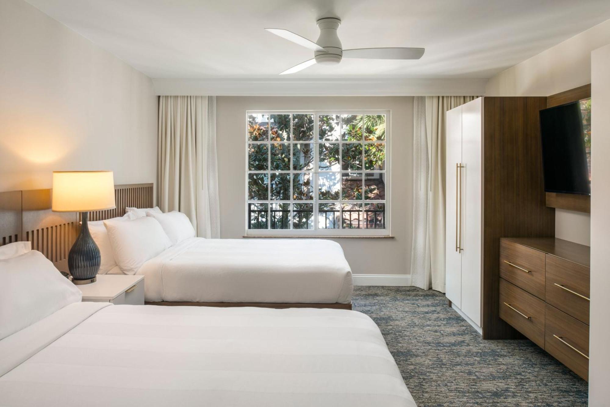 Marriott's Lakeshore Reserve Hotel