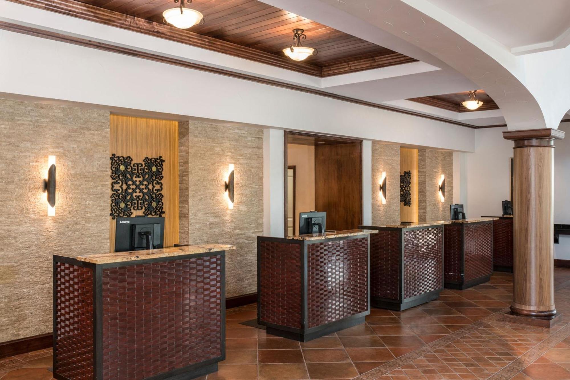 Hotel Marriott's Lakeshore Reserve 3*