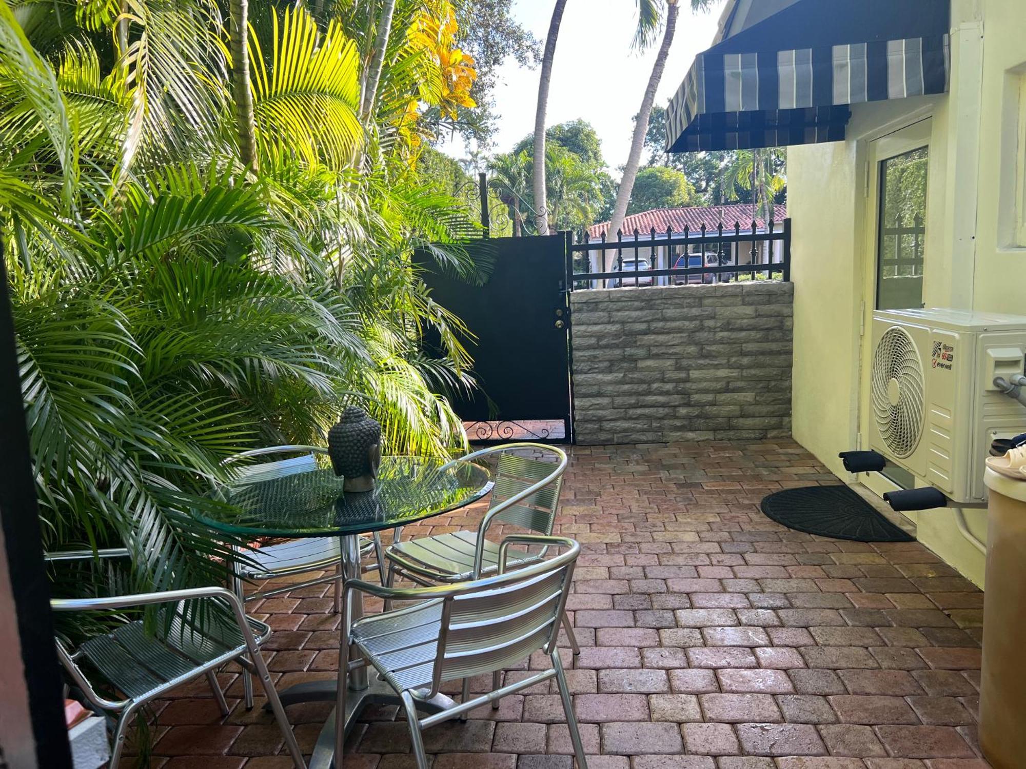 Guest house Guilla