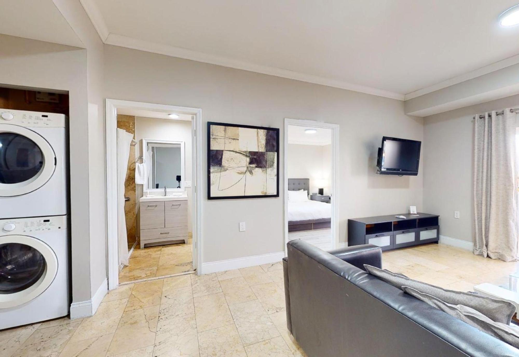 Nuvo - Miami Doral 4*
