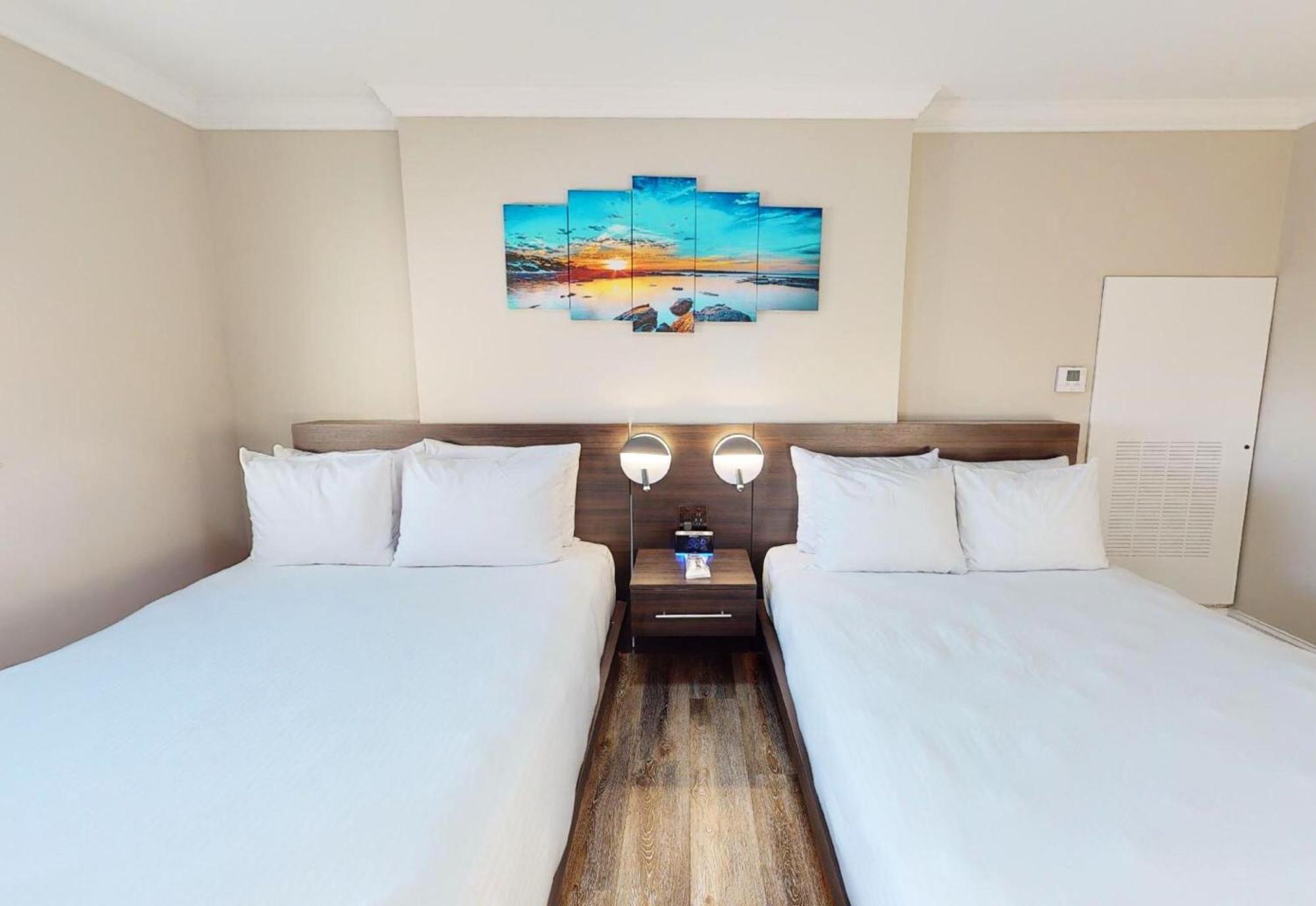 Nuvo - Miami Doral Hotel