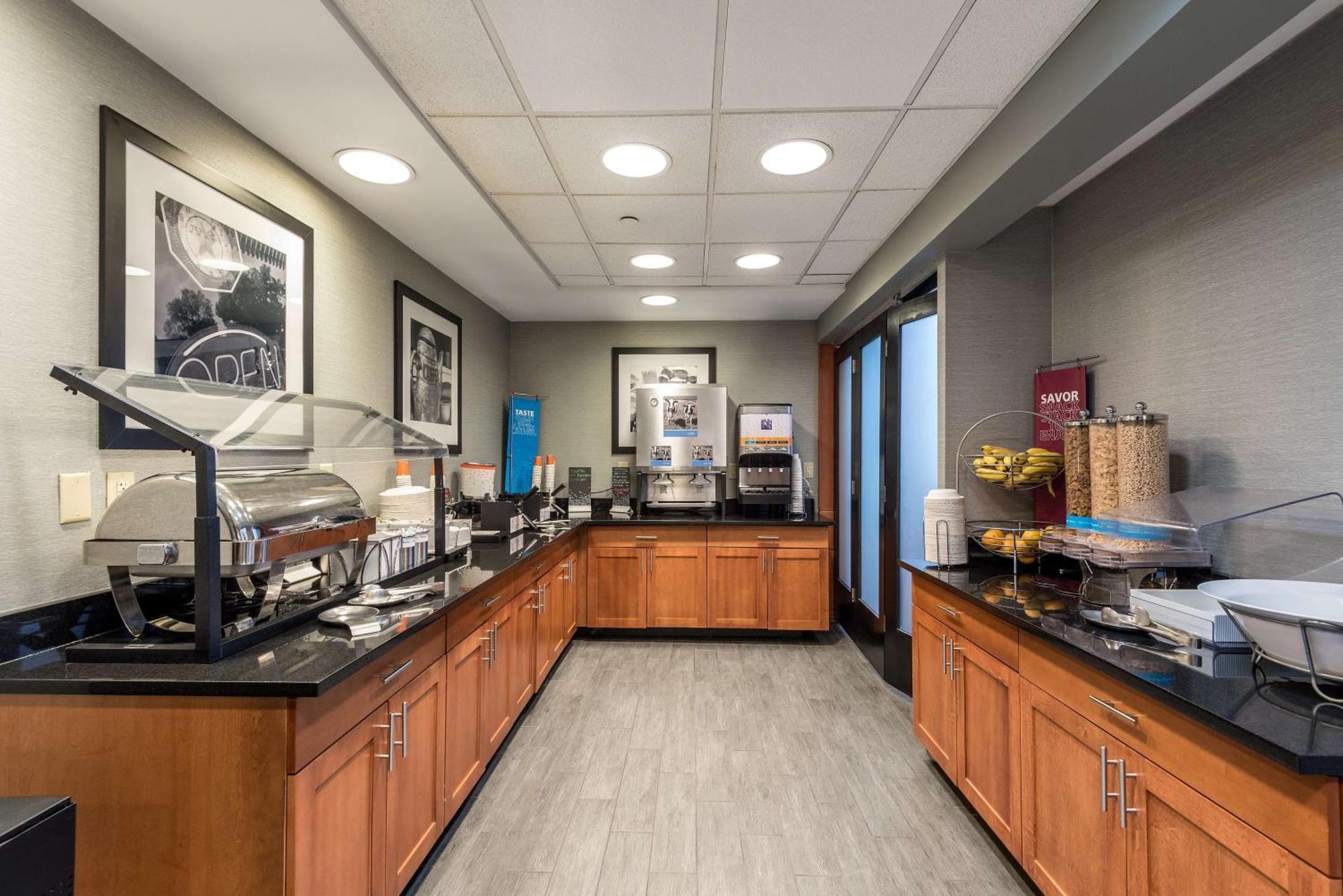 Hampton & Orlando-south Buena Vista Hotel 3*