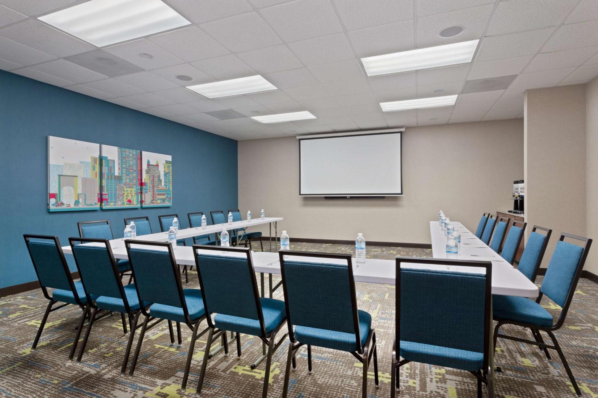 Hampton & International Drive North Hotel 3*