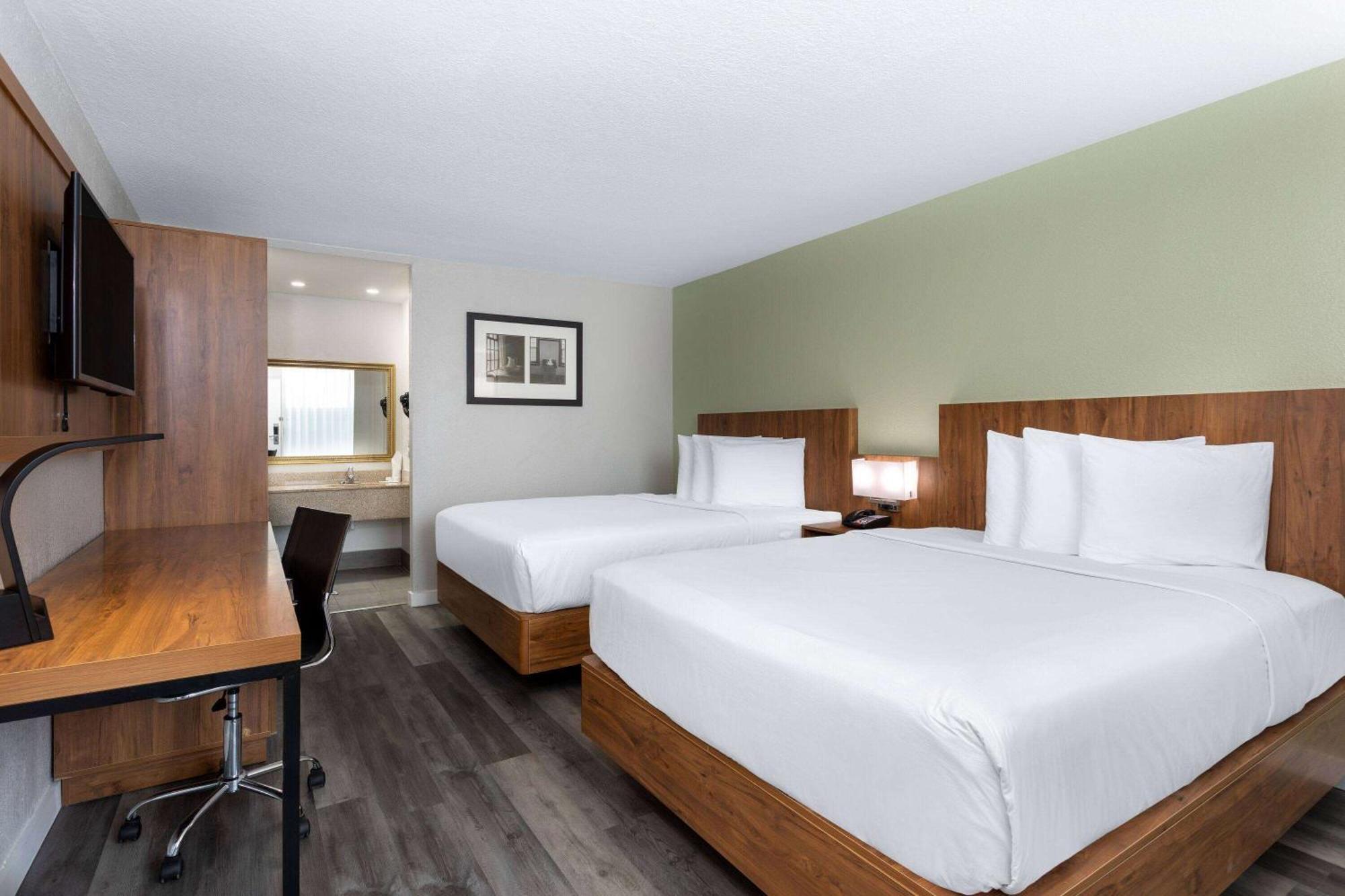 Ramada By Wyndham Near I-4
