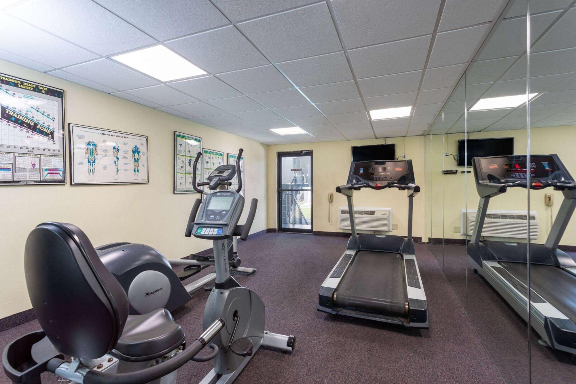 Ramada By Wyndham Near I-4 Hotel Altamonte Springs