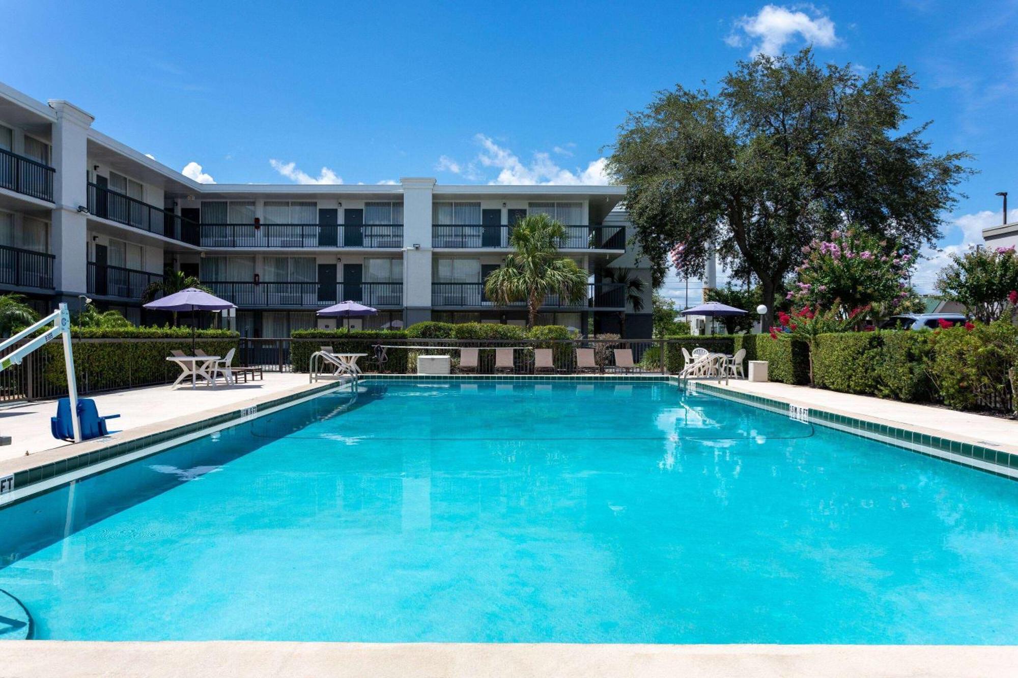 Ramada By Wyndham Near I-4 3* Altamonte Springs