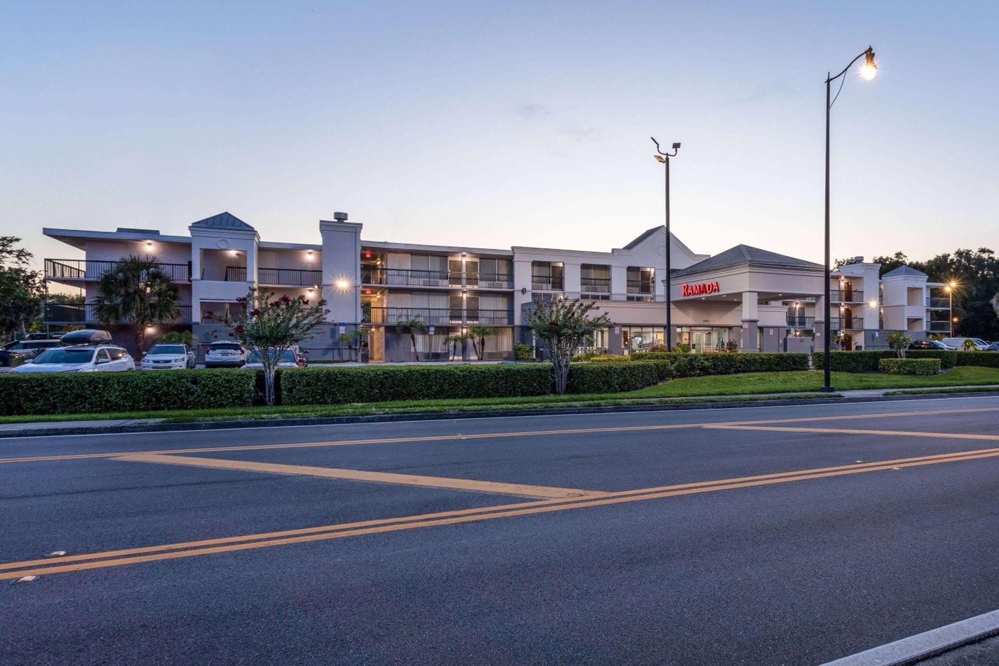 Ramada By Wyndham Near I-4 Hotel Altamonte Springs