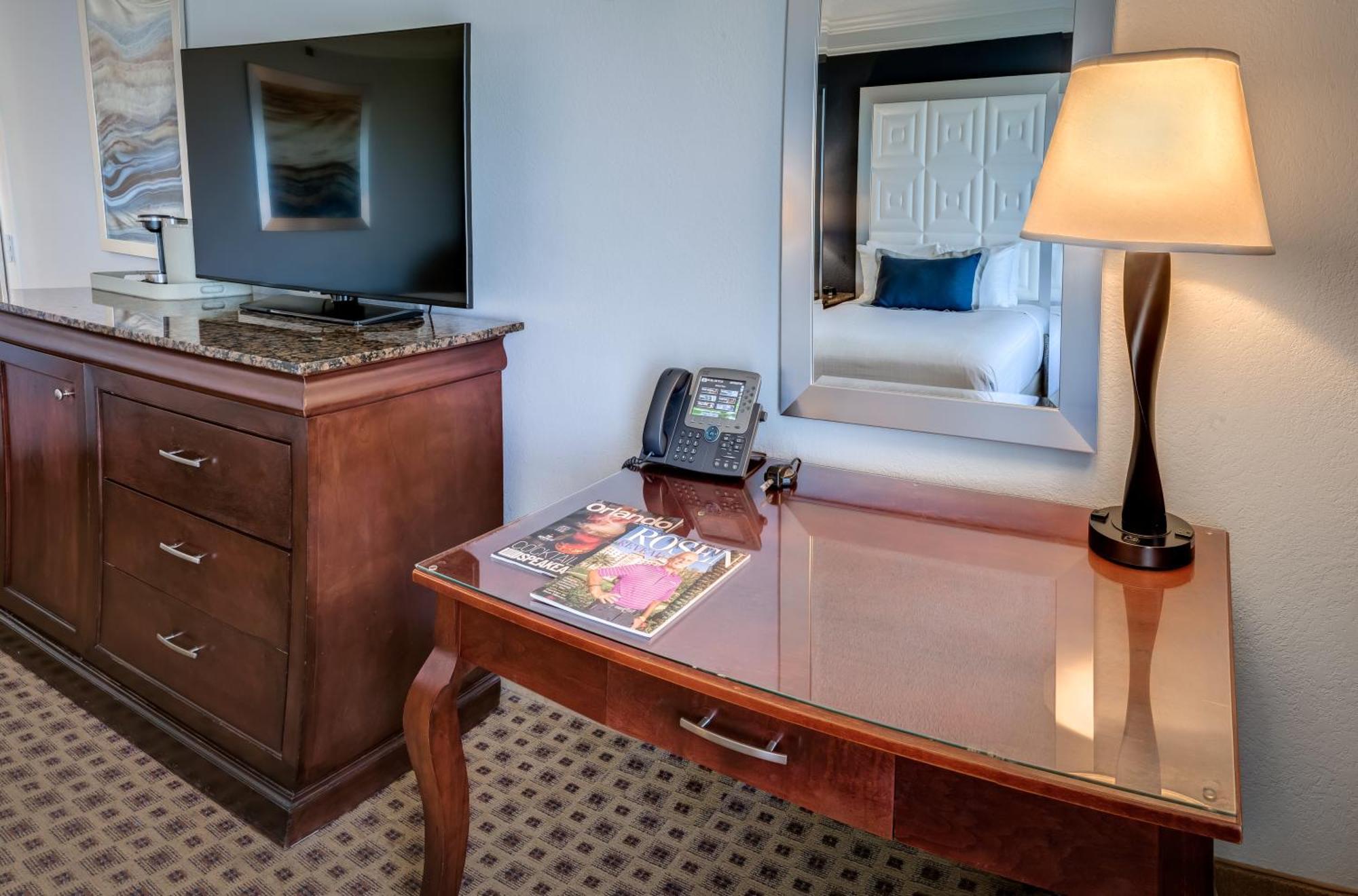 Rosen Plaza Orlando Convention Center Hotel 4*
