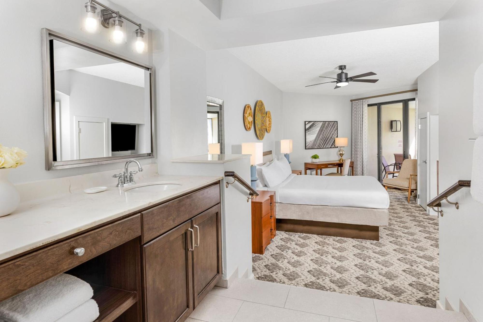Marriott's Sabal Palms Hotel