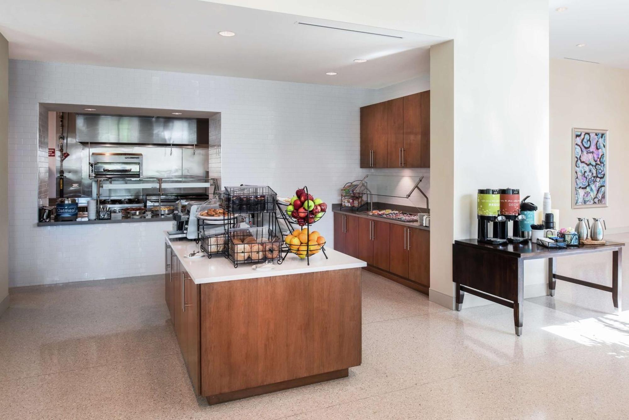 Hilton Garden Miami Dolphin Mall Hotel 3*