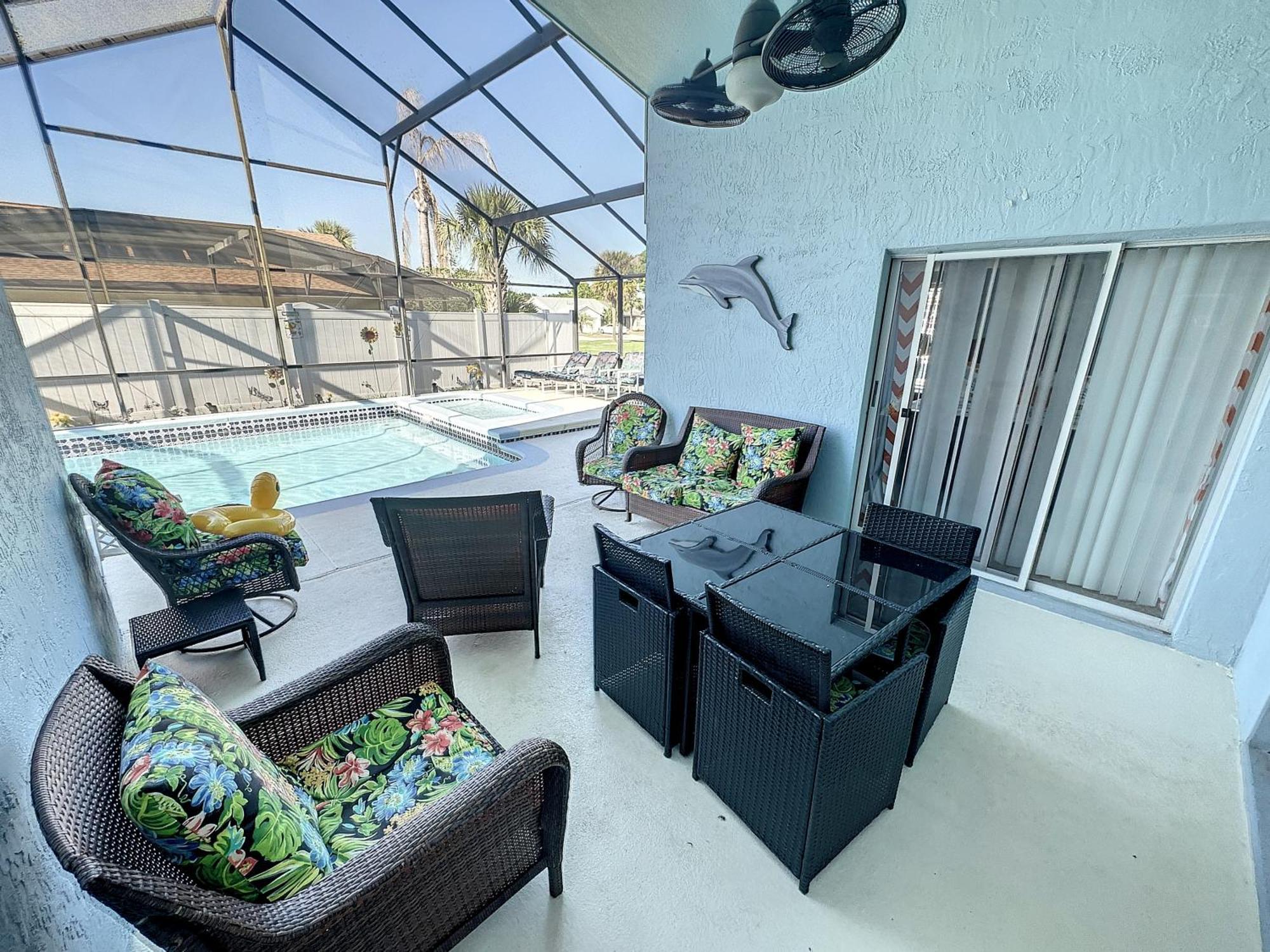 Holiday home Mickeys Movie House, 2 Masters, Pool And Spa Orlando