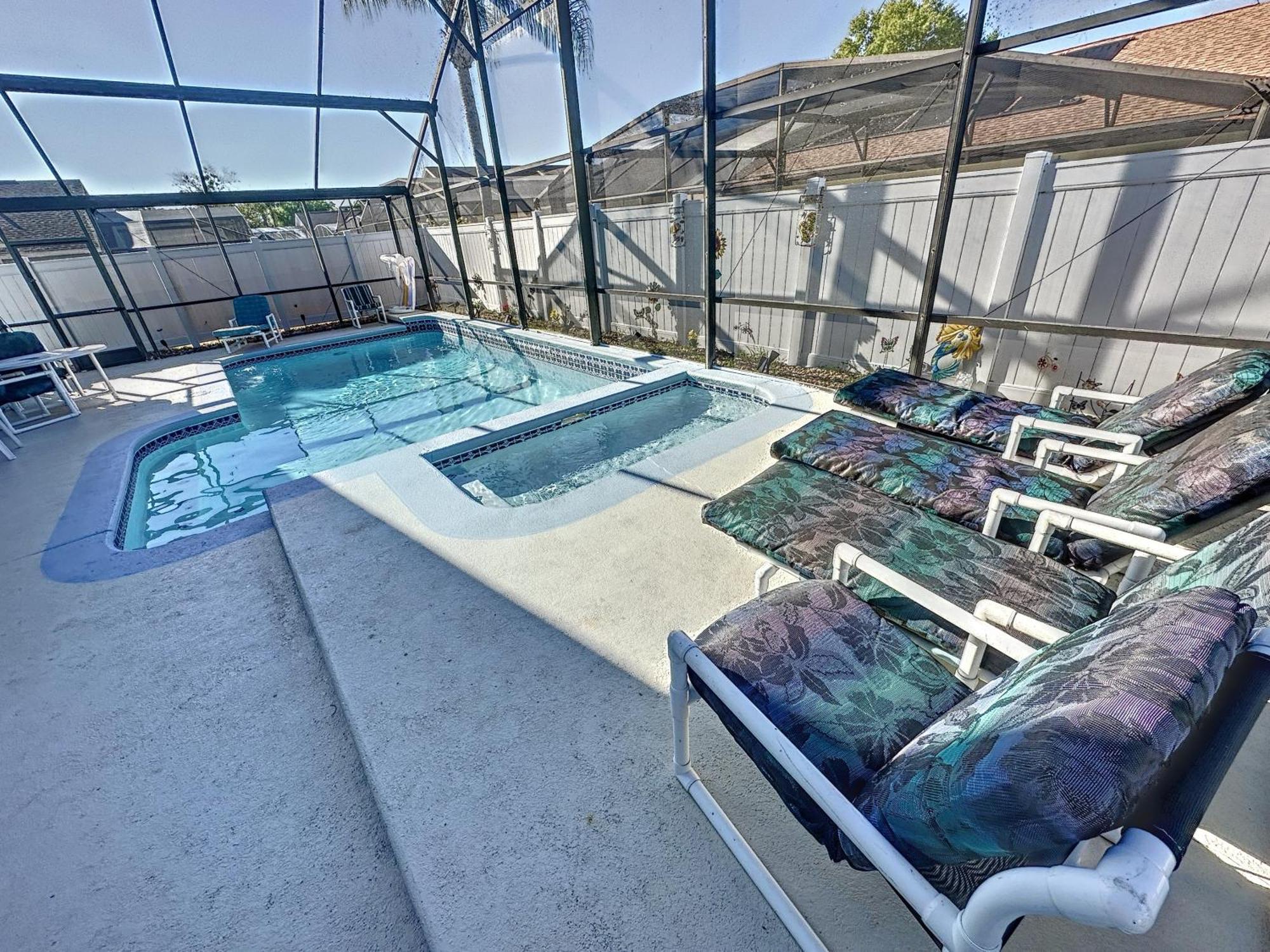 Mickeys Movie House, 2 Masters, Pool And Spa *