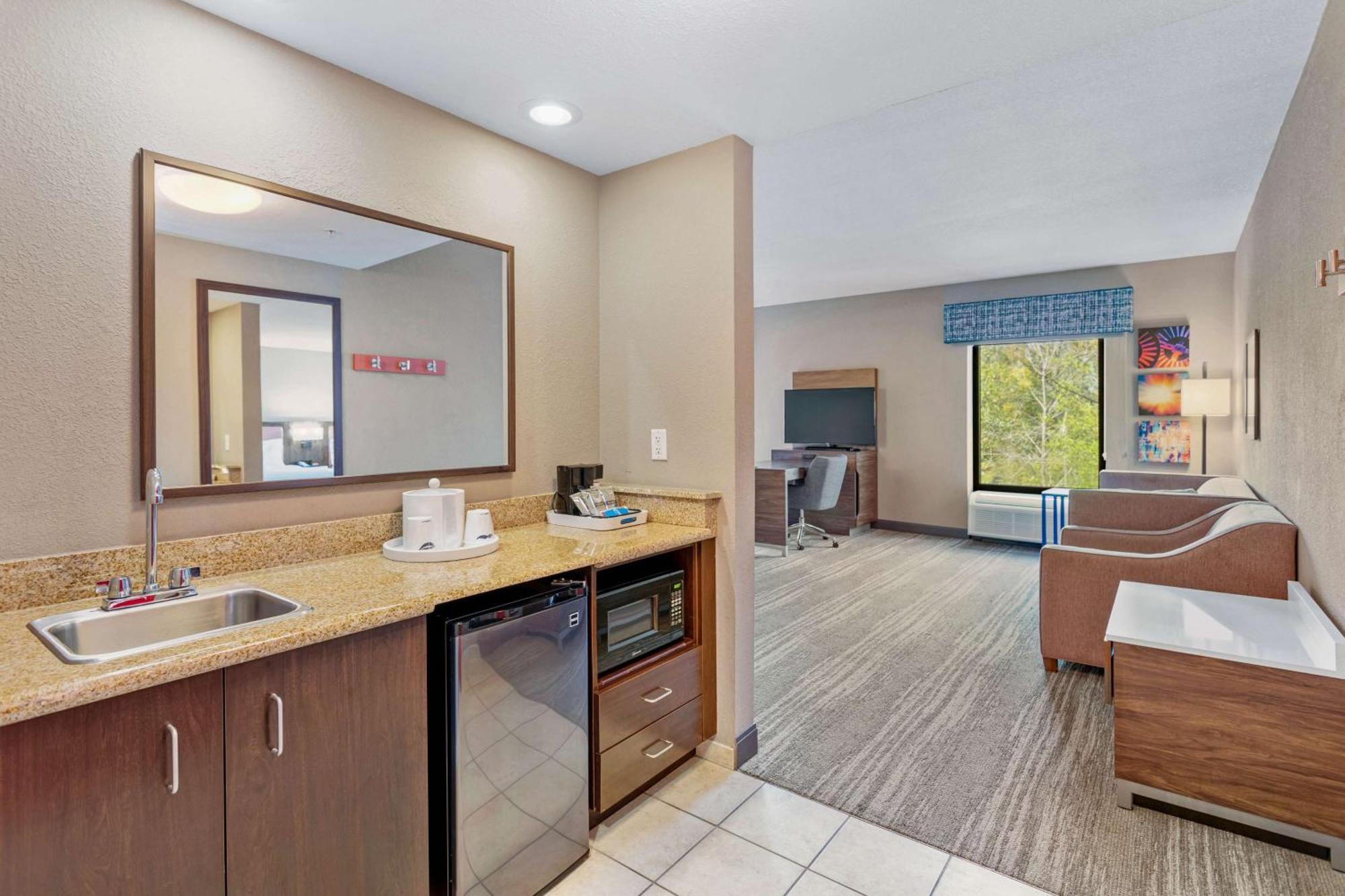 Hampton & Orlando-apopka Forest City