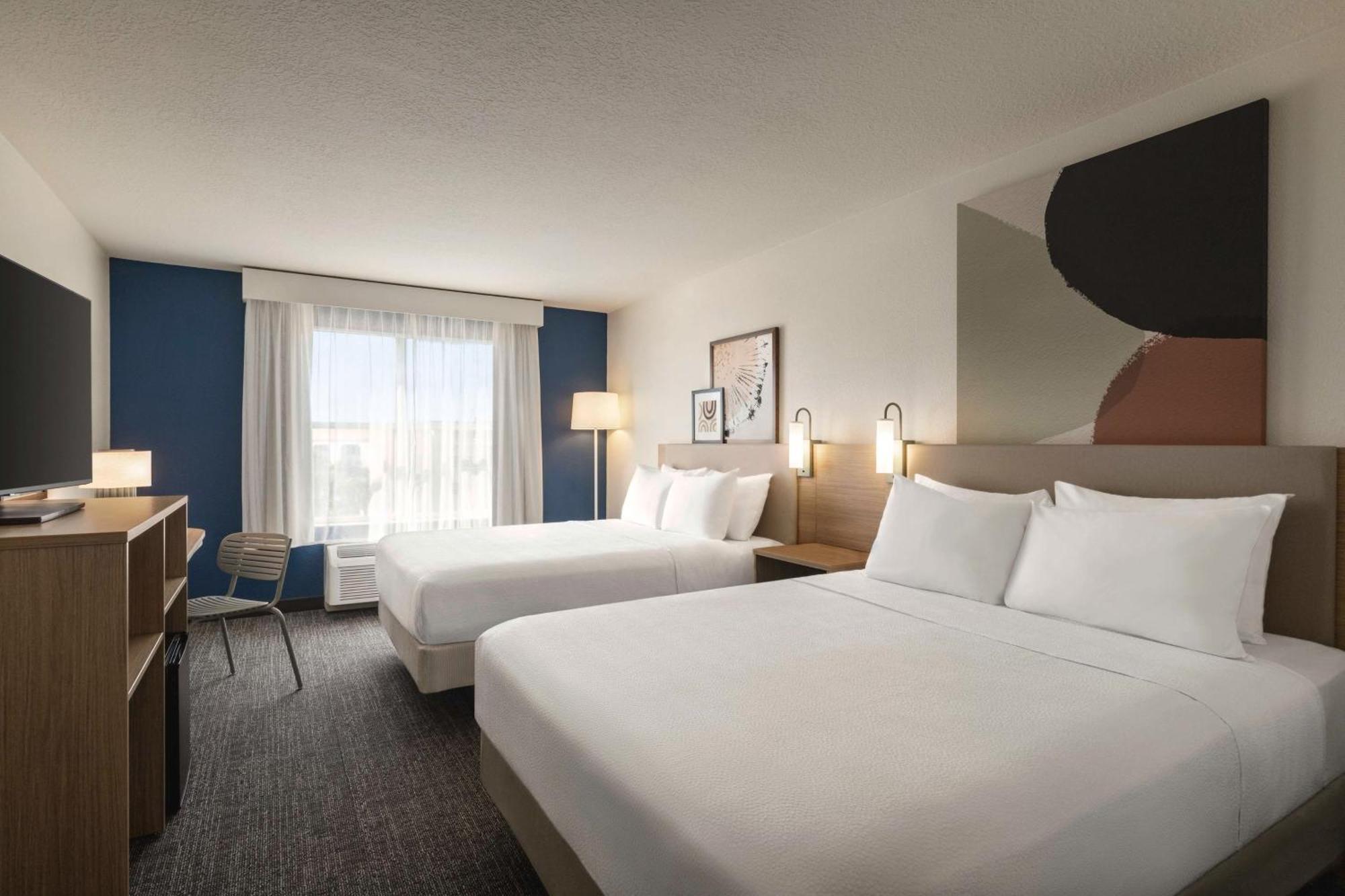 Hotel Majestic Palms 3*