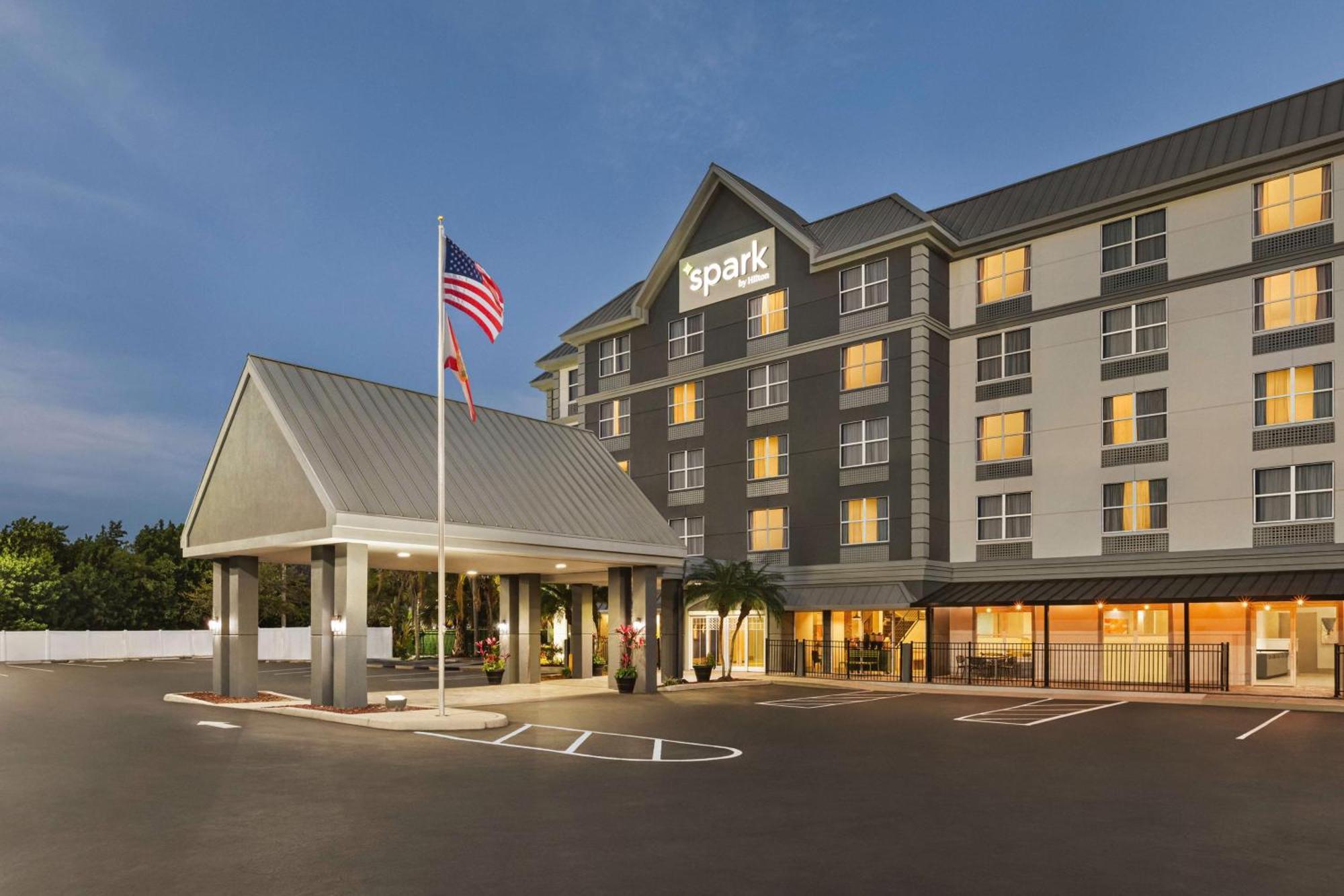 Hotel Majestic Palms 3*