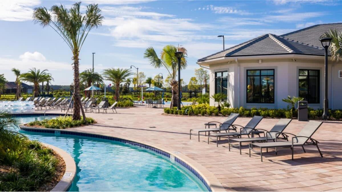 Amazing 8br W Theme Rms Game Theater * Kissimmee