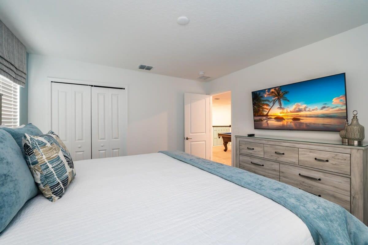 Amazing 8br W Theme Rms Game Theater * Kissimmee