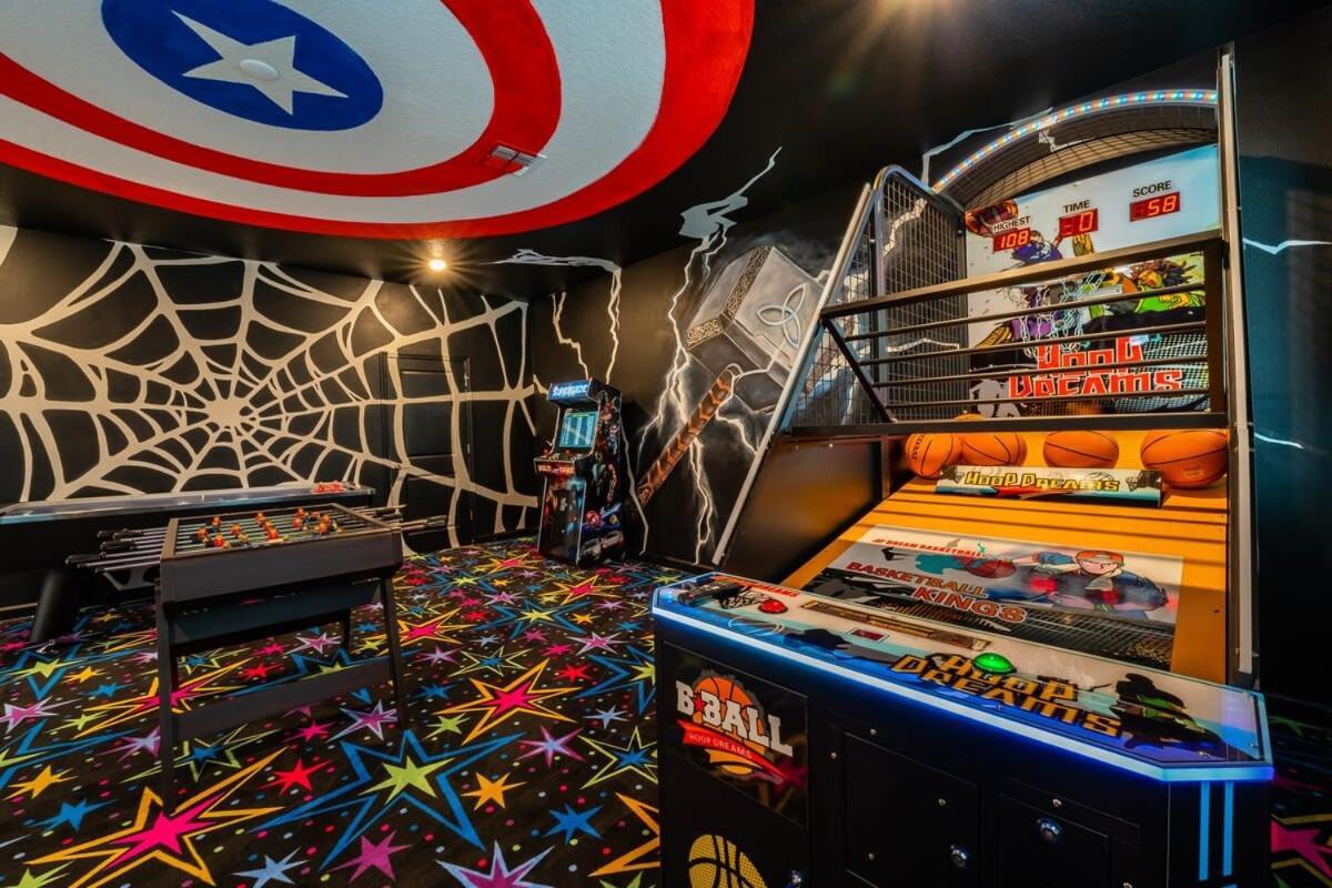 Amazing 8br W Theme Rms Game Theater * Kissimmee