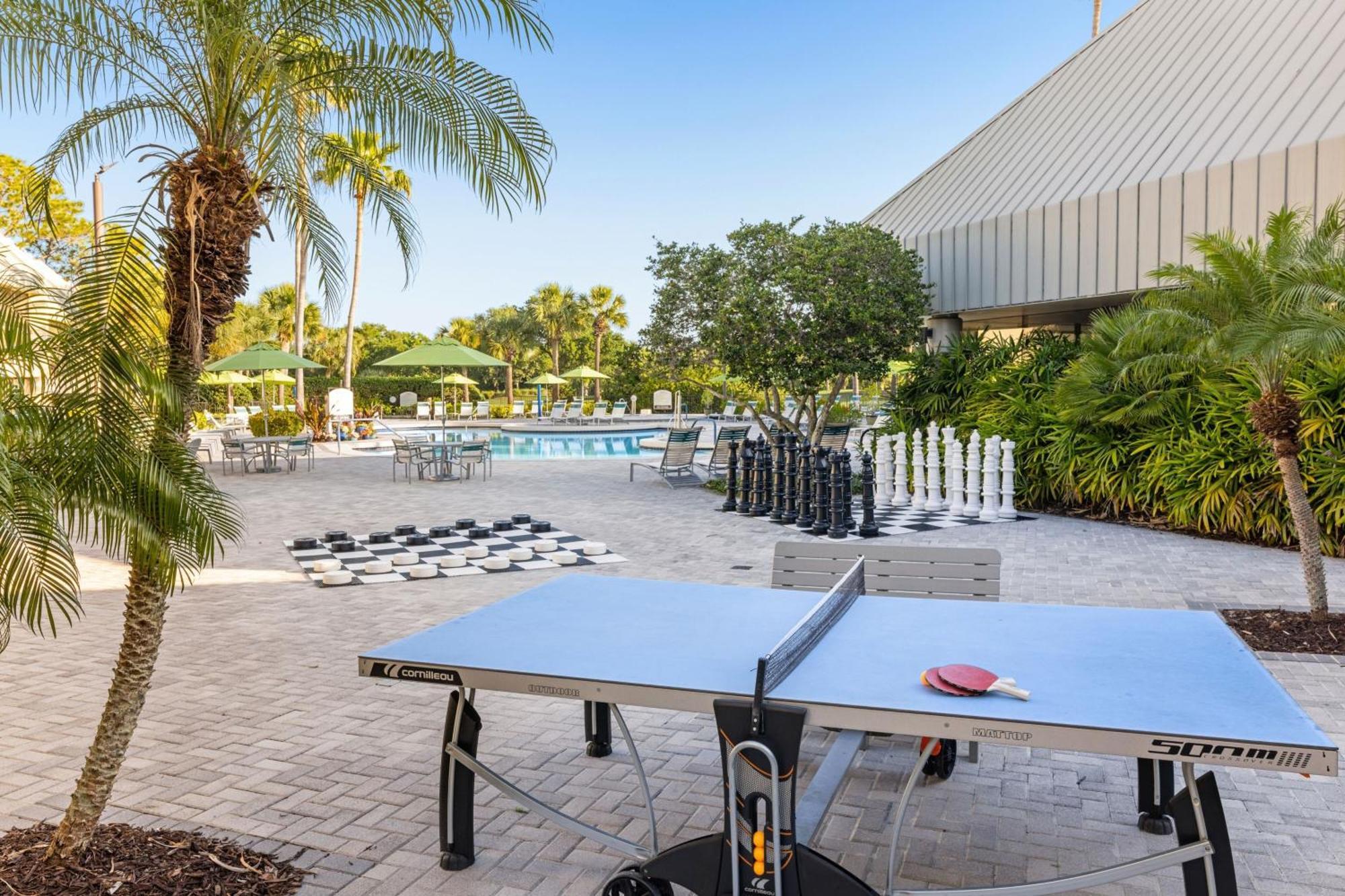 Marriott's Sabal Palms Hotel