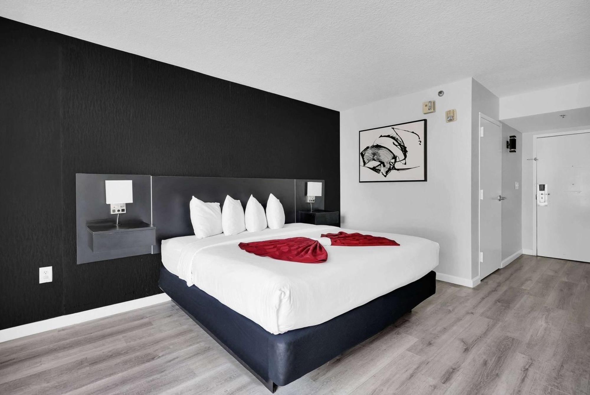 Ramada By Wyndham I-95 By Butler Blvd