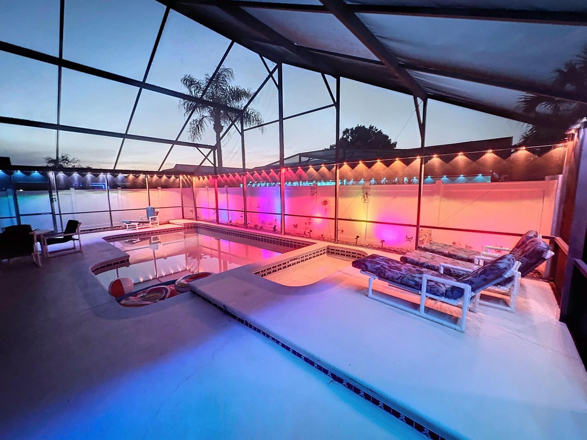 Holiday home Mickeys Movie House, 2 Masters, Pool And Spa Orlando