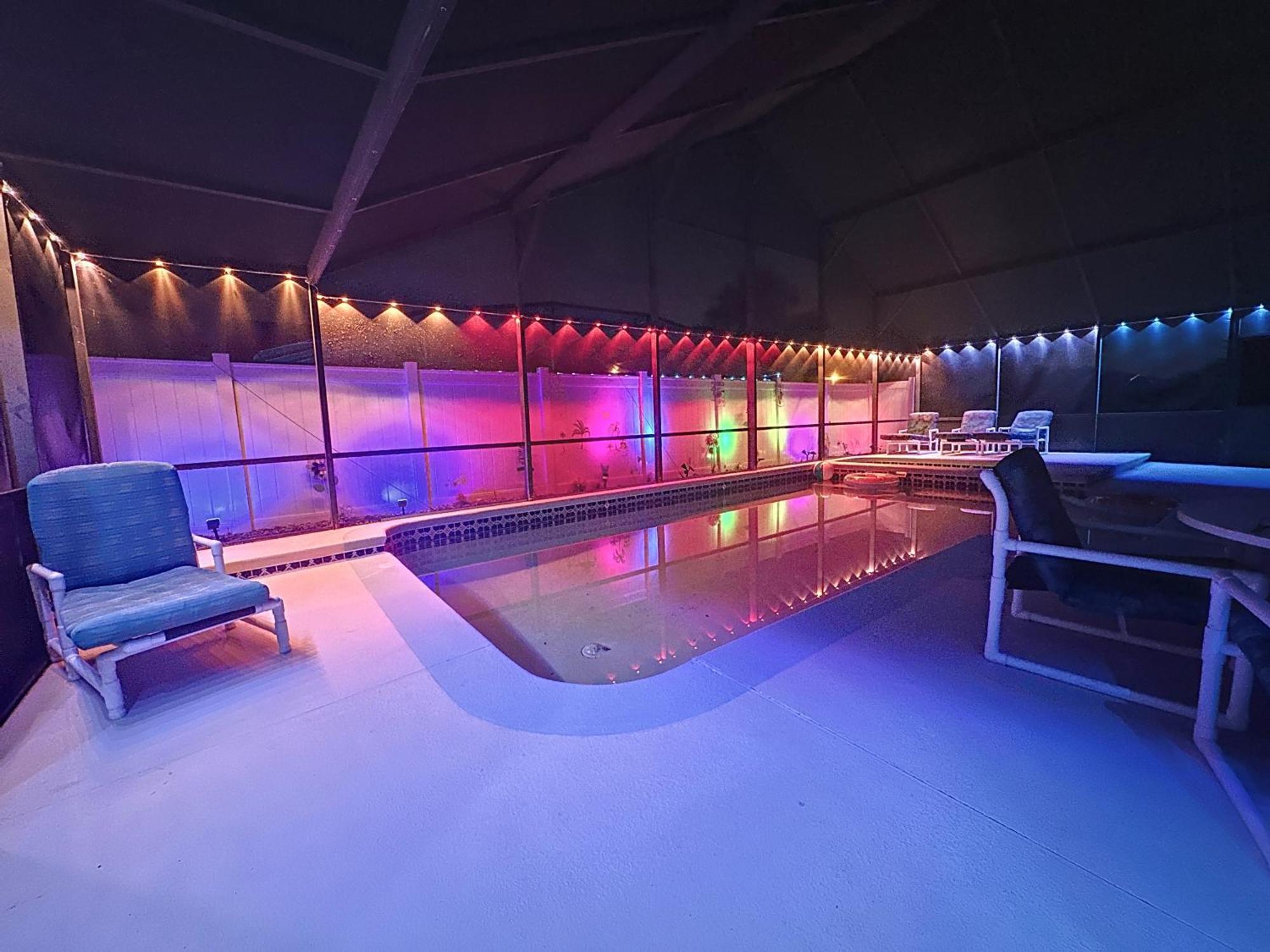 Mickeys Movie House, 2 Masters, Pool And Spa