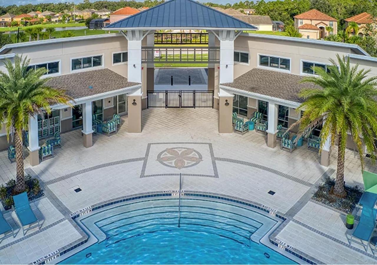 Holiday home Stunning 9br - Family With Private Pool, Hot Tub, Games And Bbq! Kissimmee