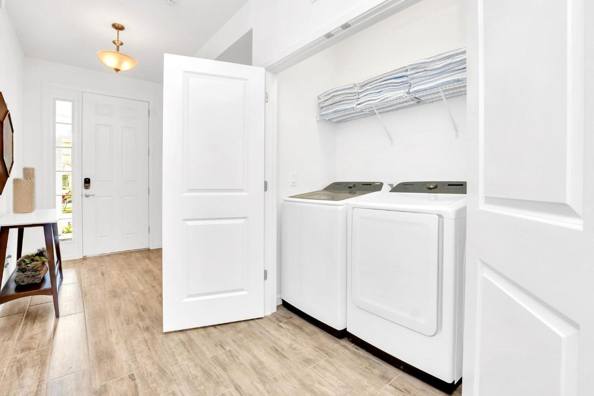 Stunning 9br - Family With Private Pool, Hot Tub, Games And Bbq! Kissimmee