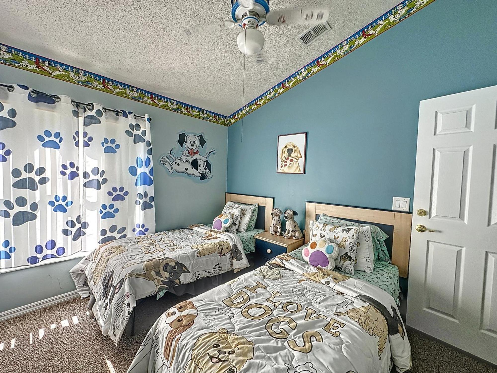 Holiday home Mickeys Movie House, 2 Masters, Pool And Spa Orlando