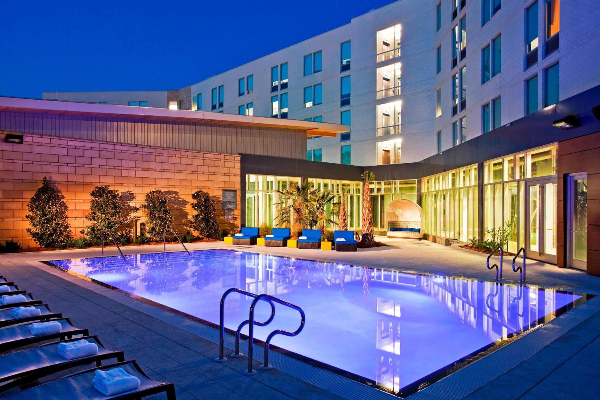 Hotel Aloft Tapestry Park