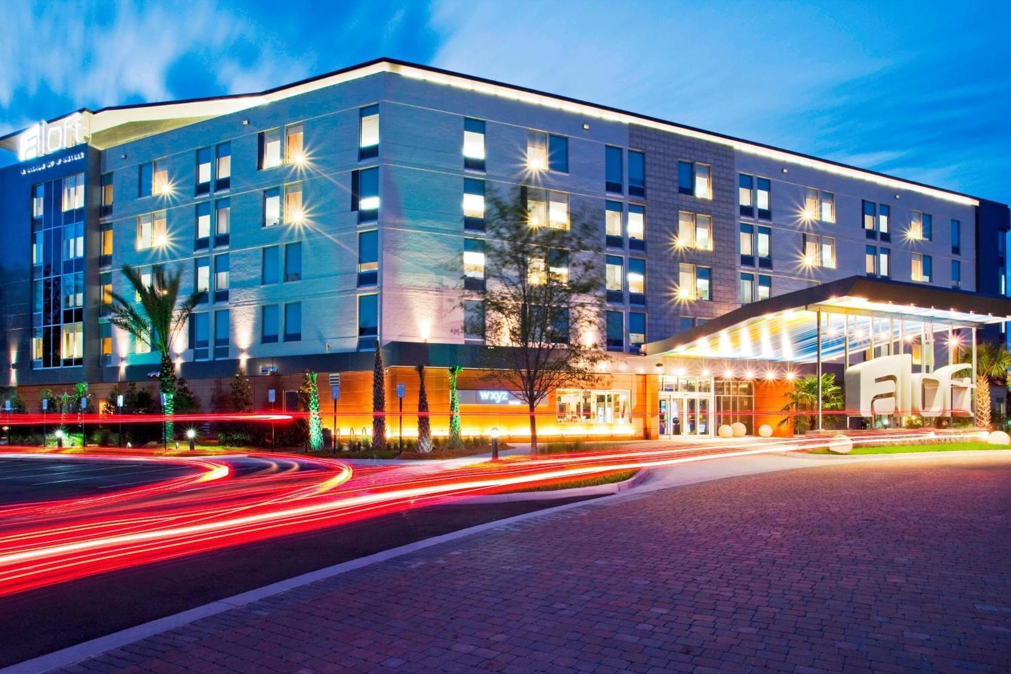 Aloft Tapestry Park Hotel 4*